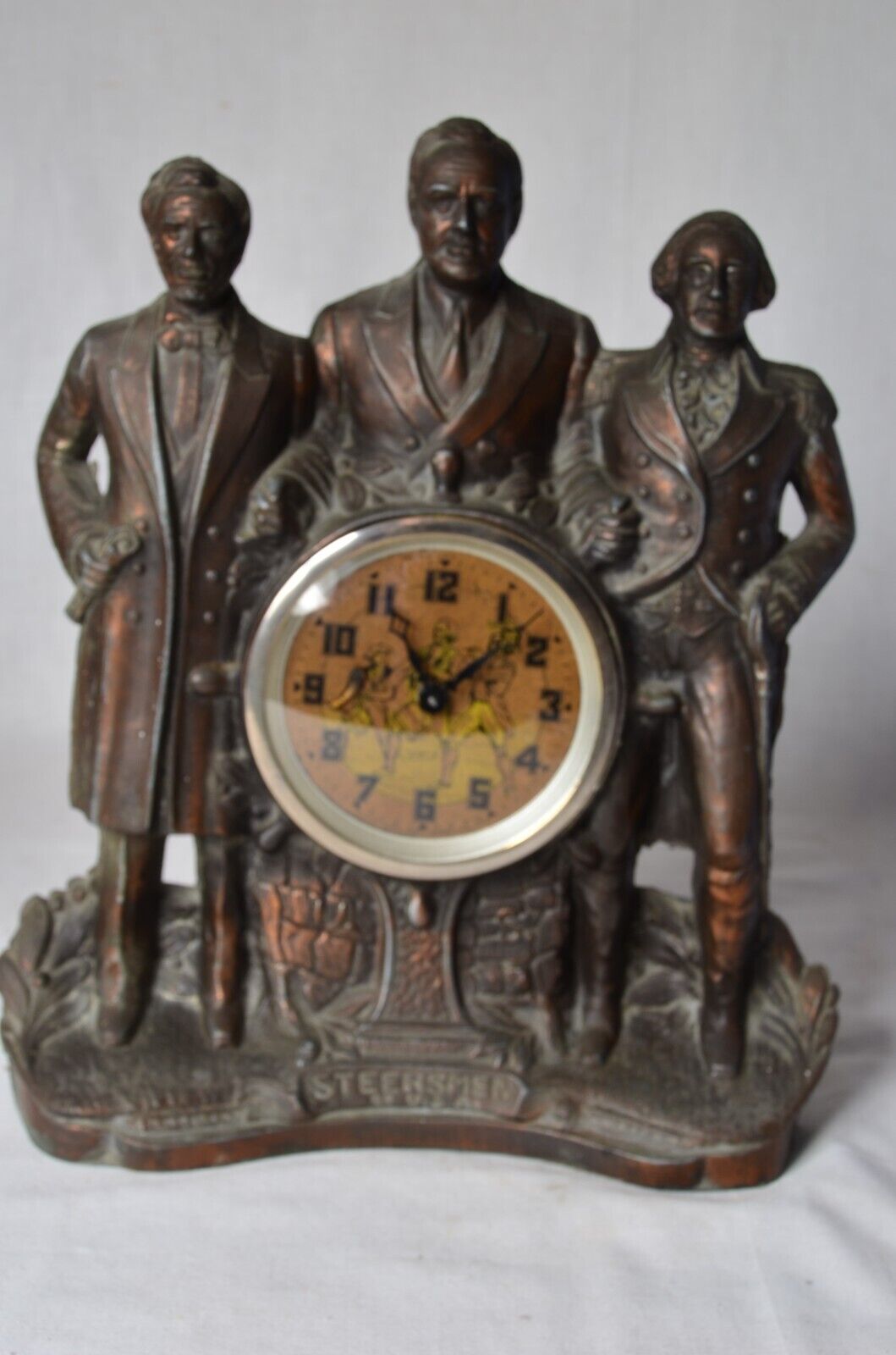 UNITED Lincoln, Roosevelt, Washington Ships Wheel Electric Clock 1930\'s.