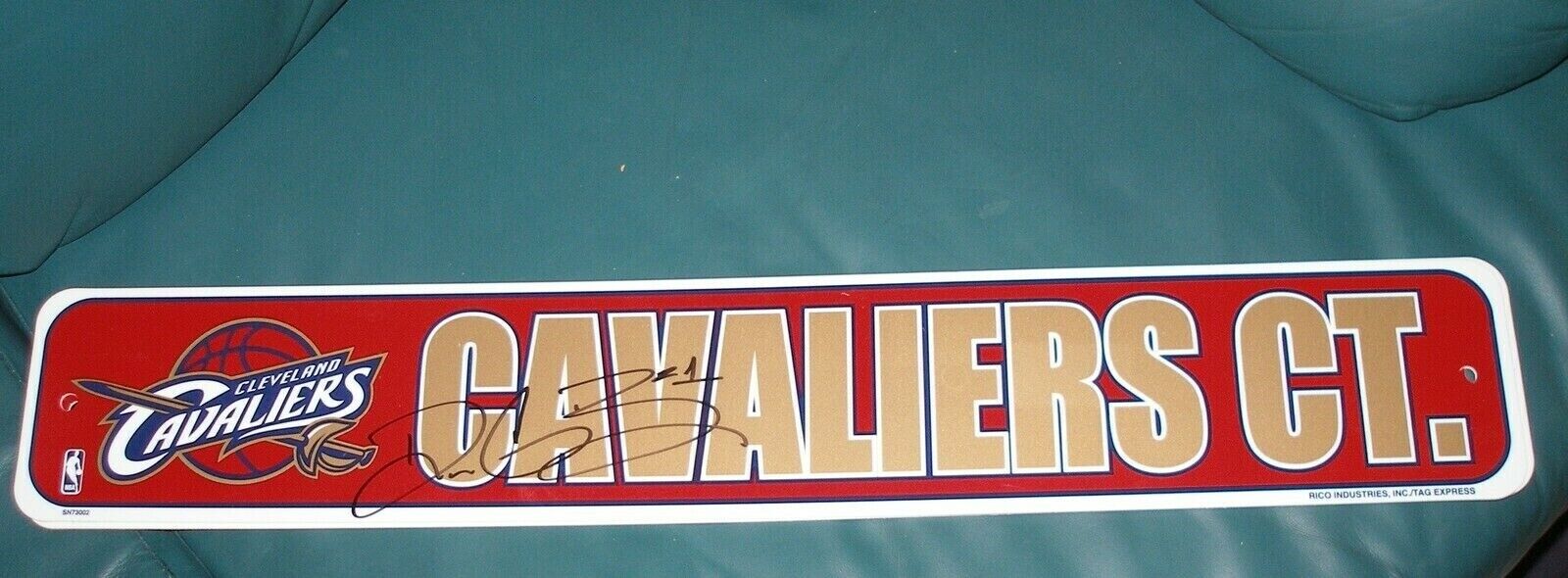 DANIEL GIBSON AUTOGRAPH CAVLIERS COURT STREET SIGN NEW CLEVELAND CAVALIERS TEXAS