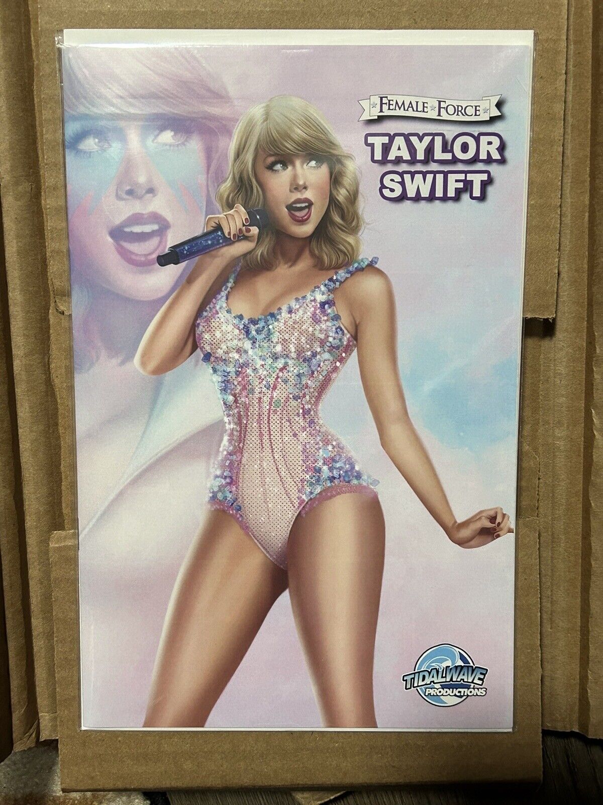 FEMALE FORCE TAYLOR SWIFT BY KARYCH EXCLUSIVE  NM 136/150  W/COA TIDALWAVE