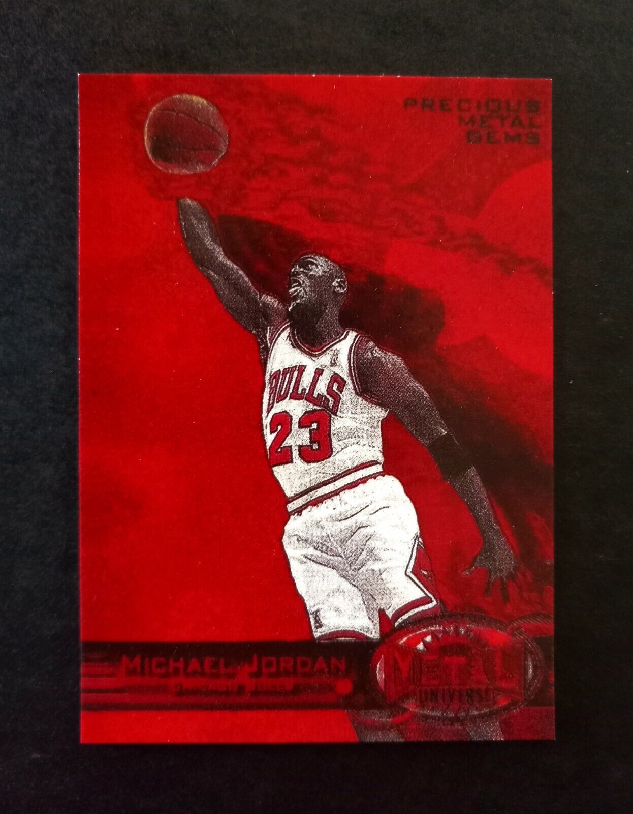 1997-98 Skybox Metal Universe Michael Jordan NOVELTY CARD #52/100 Iconic Card