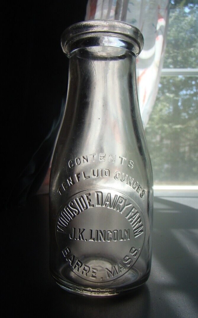 Vintage WOODSIDE DAIRY FARM- J.K. LINCOLN- BARRE, MASS. 10 Oz. Milk Bottle