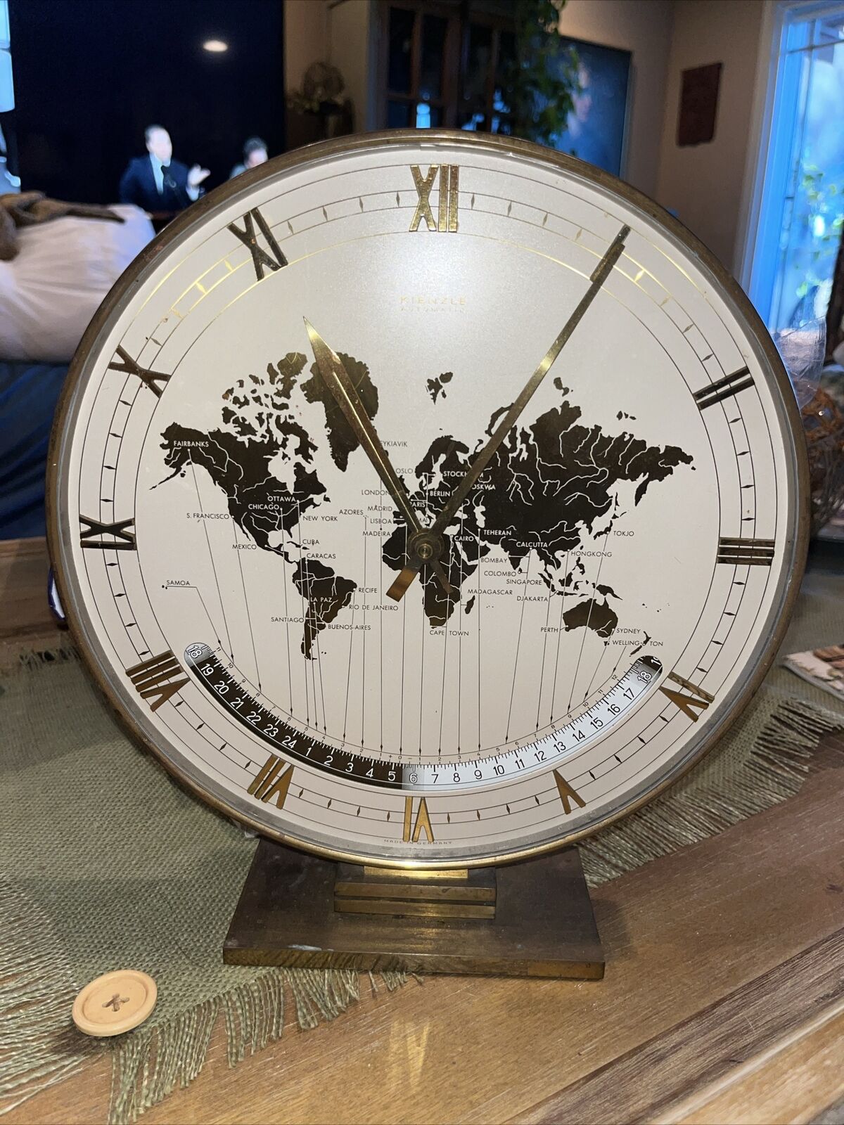 Kienzle World Clock