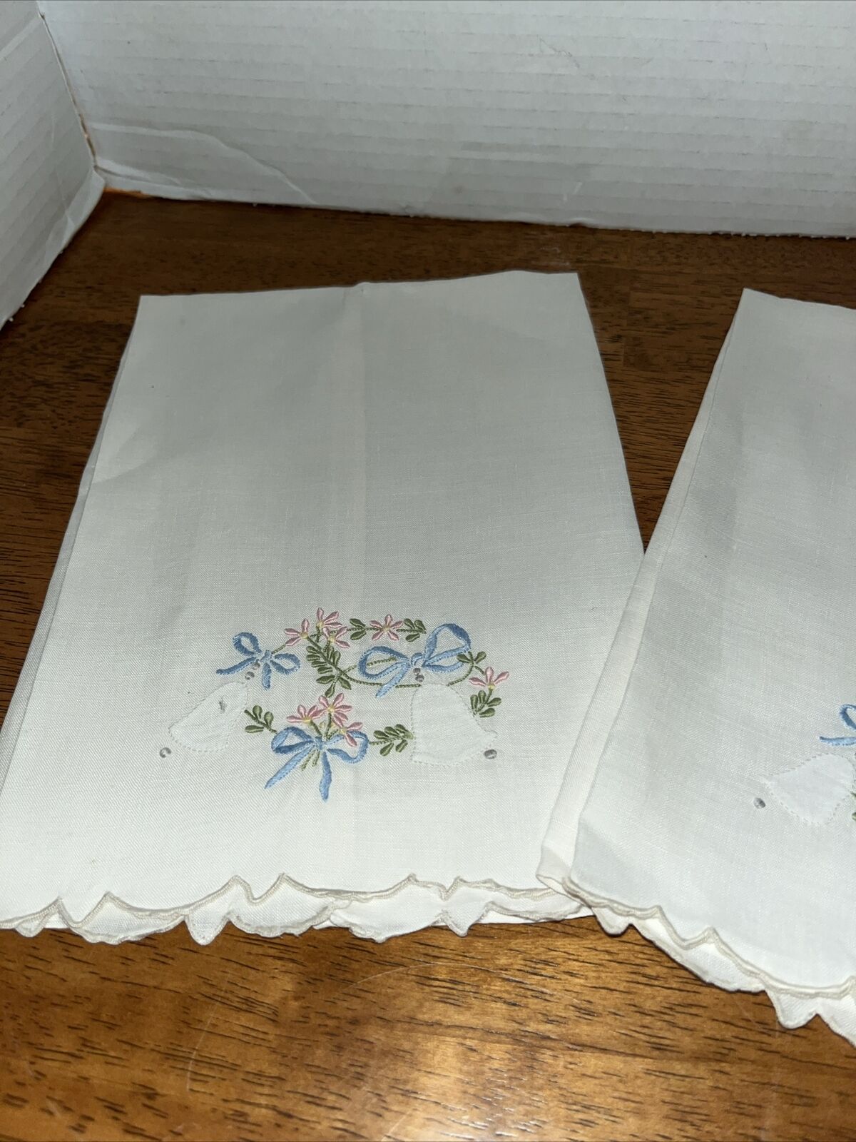 Mid Century /Hand Embroidered/13x19”/linen Tea Towel/ Mint