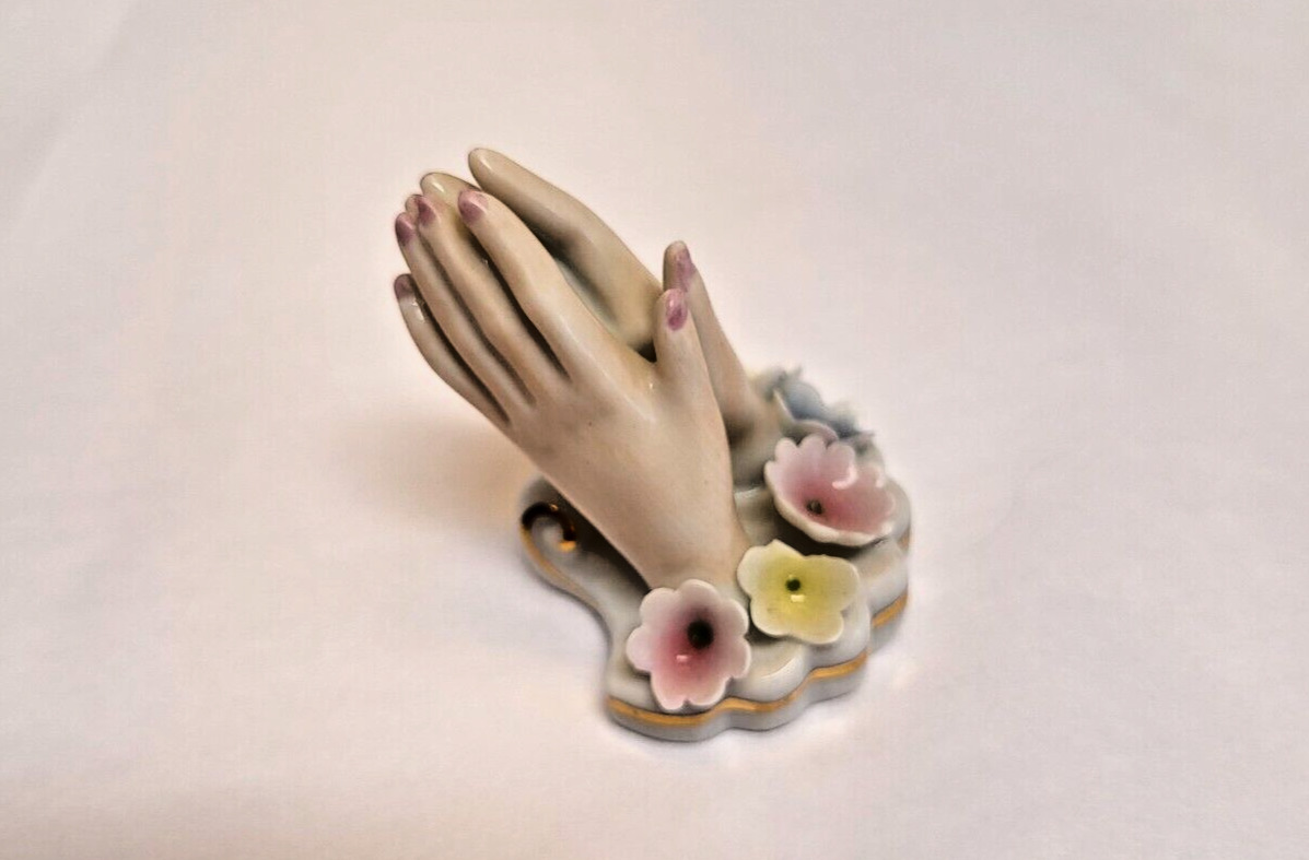 Vintage Davar Japan Originals - Women's Praying Hands - Small