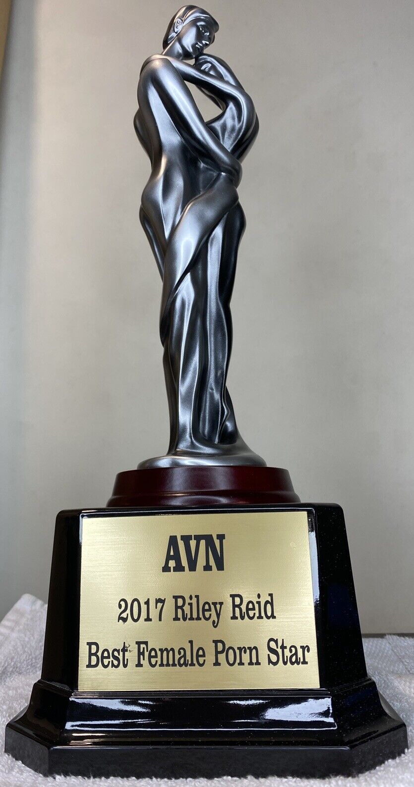 AVN Award Riley Reid 17 Inches High