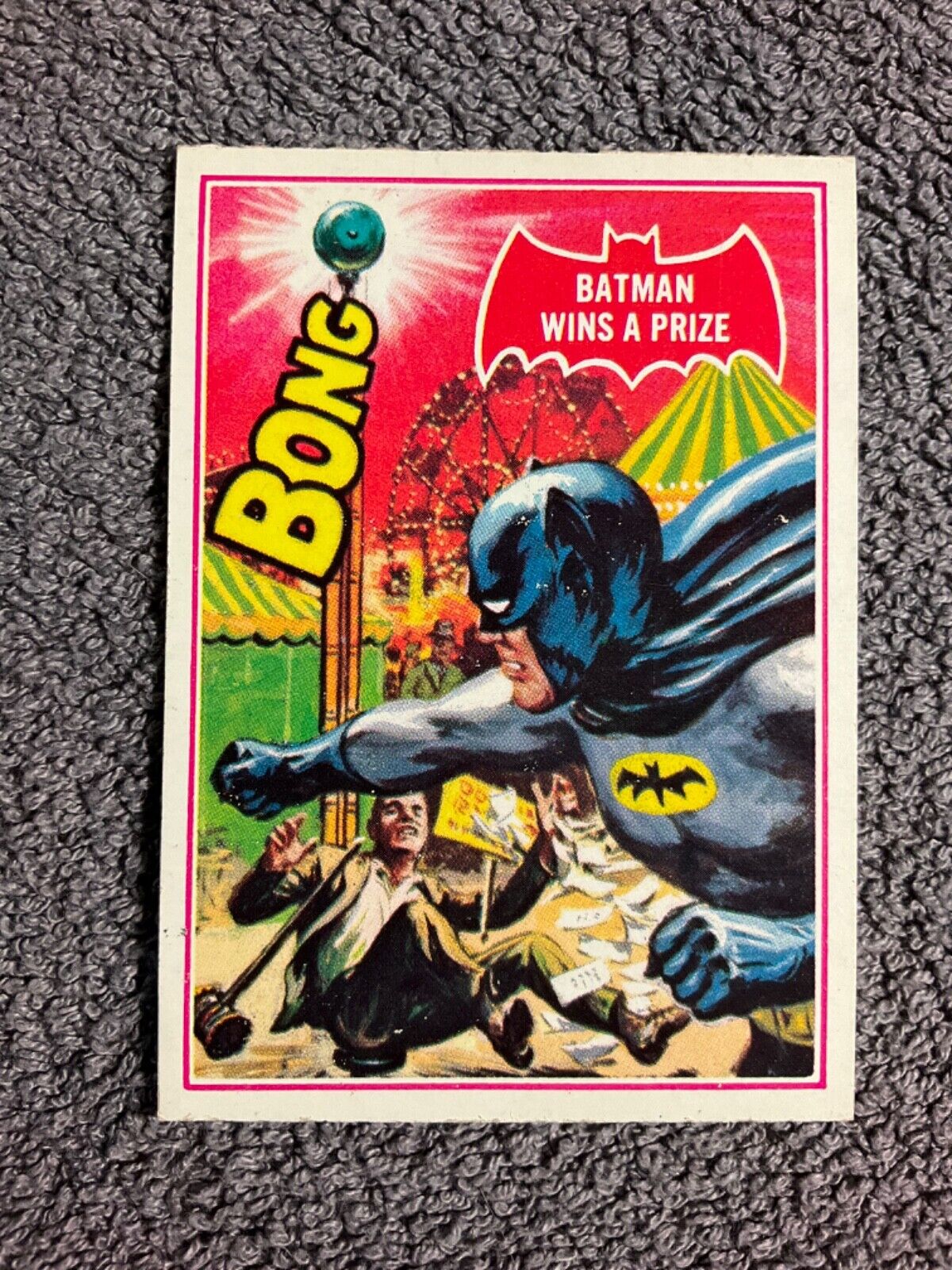 1966 Topps Batman Red Bat 21a Card Batman Wins a Prize