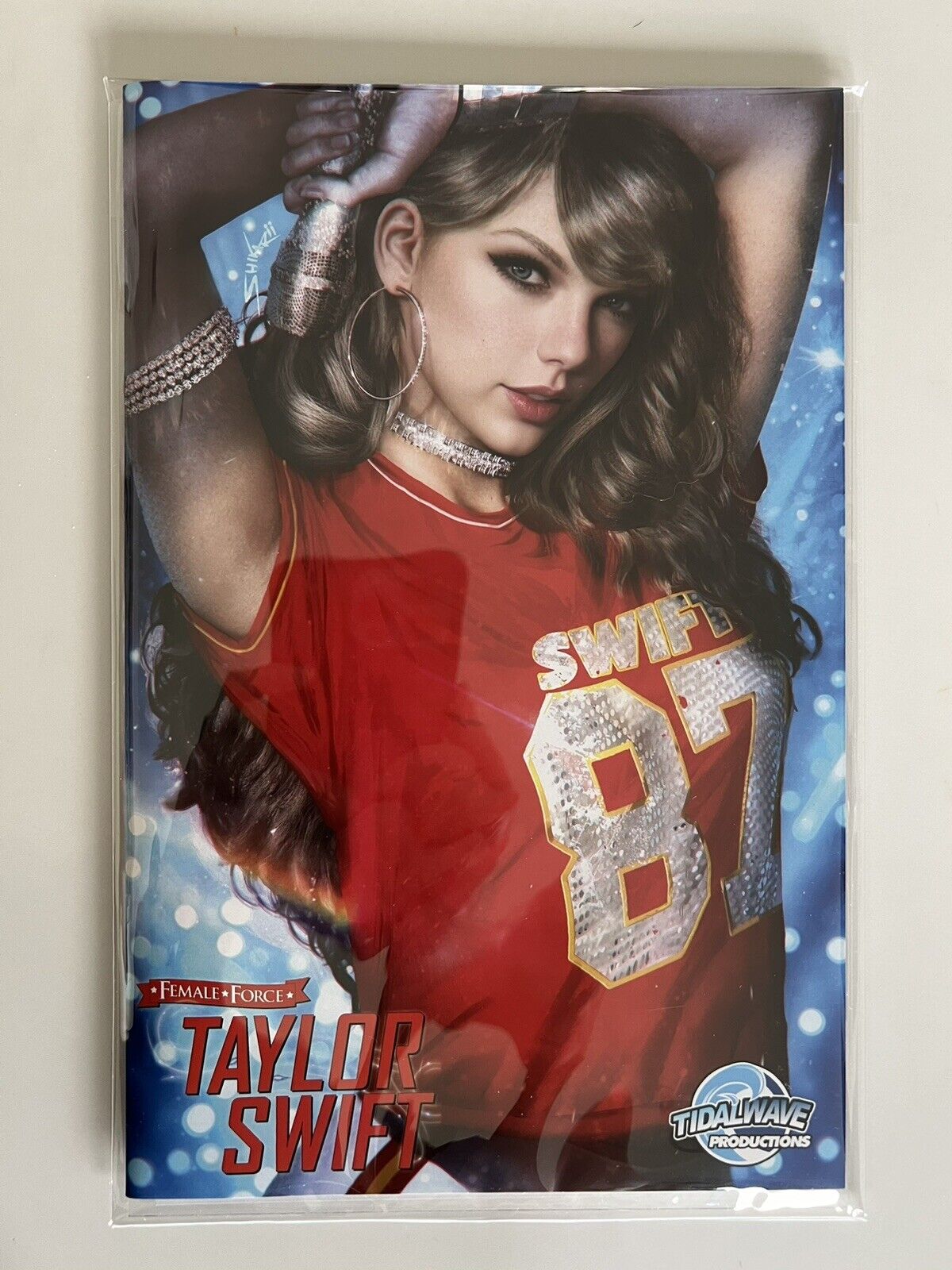 Female Force: Taylor Swift - SHIKARII Jersey Trade Cover #343/1000 w/coa NM+