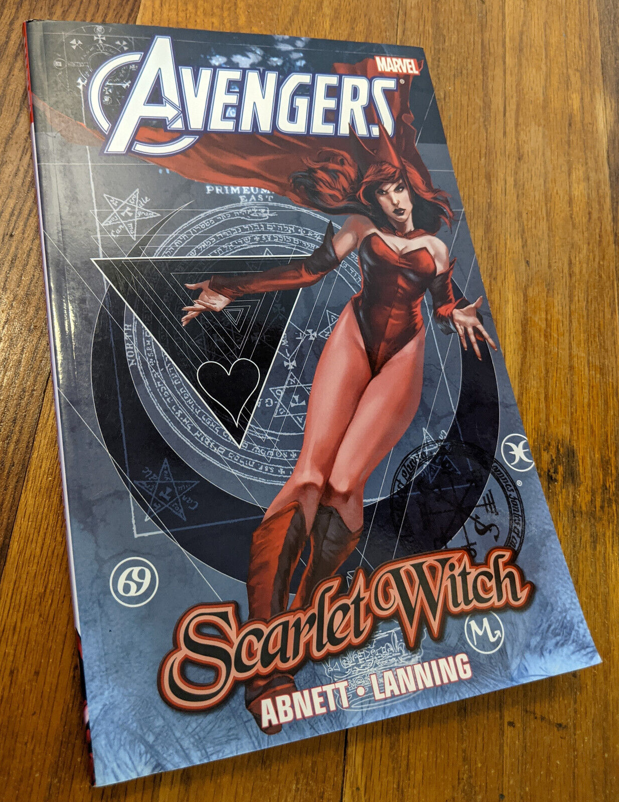 Marvel Comics Avengers Scarlet Witch by Dan Abnett & Andy Lanning 2015 1st Print