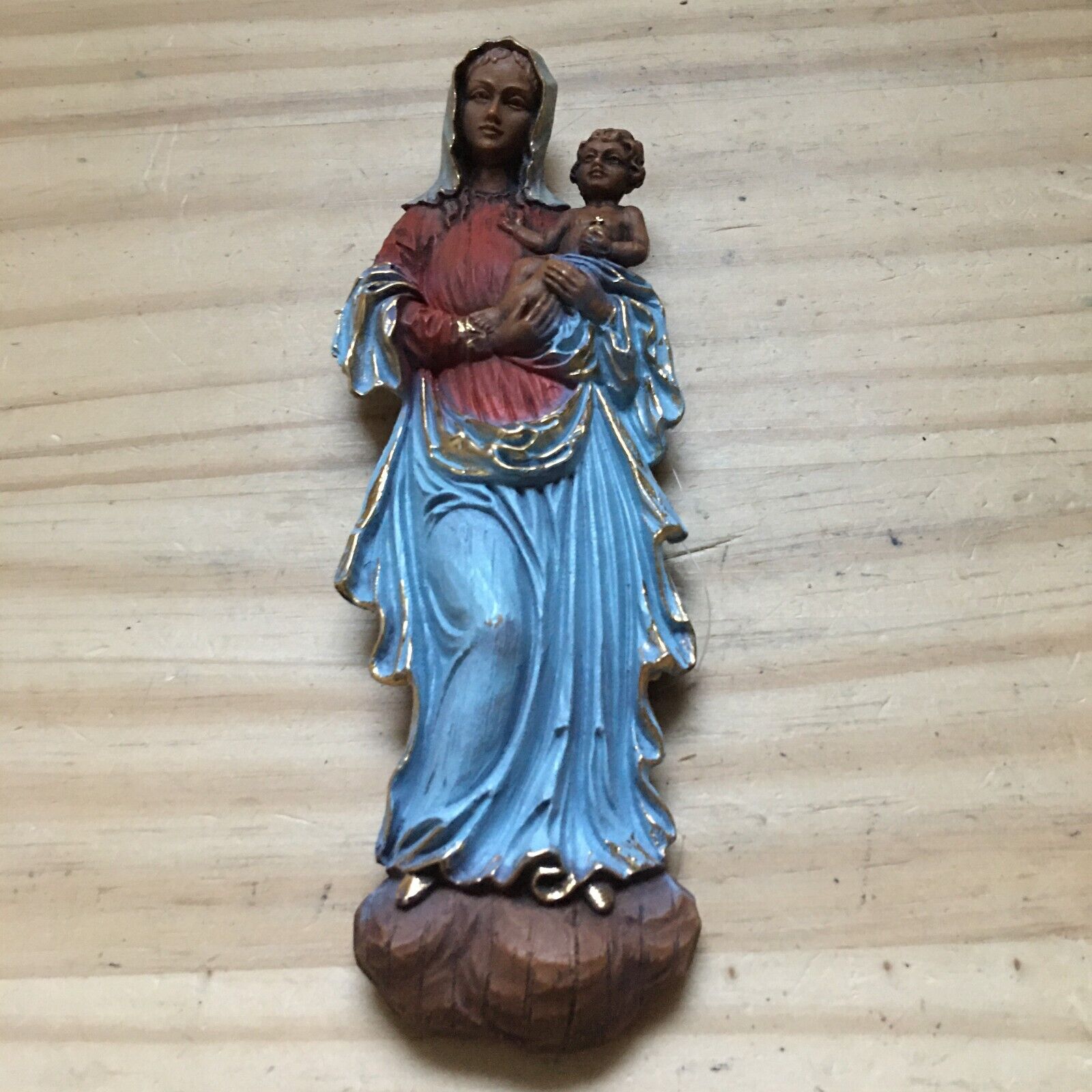 VTG Madonna wall statue baby Jesus & Mary figure religious Wall hanging 7.75\