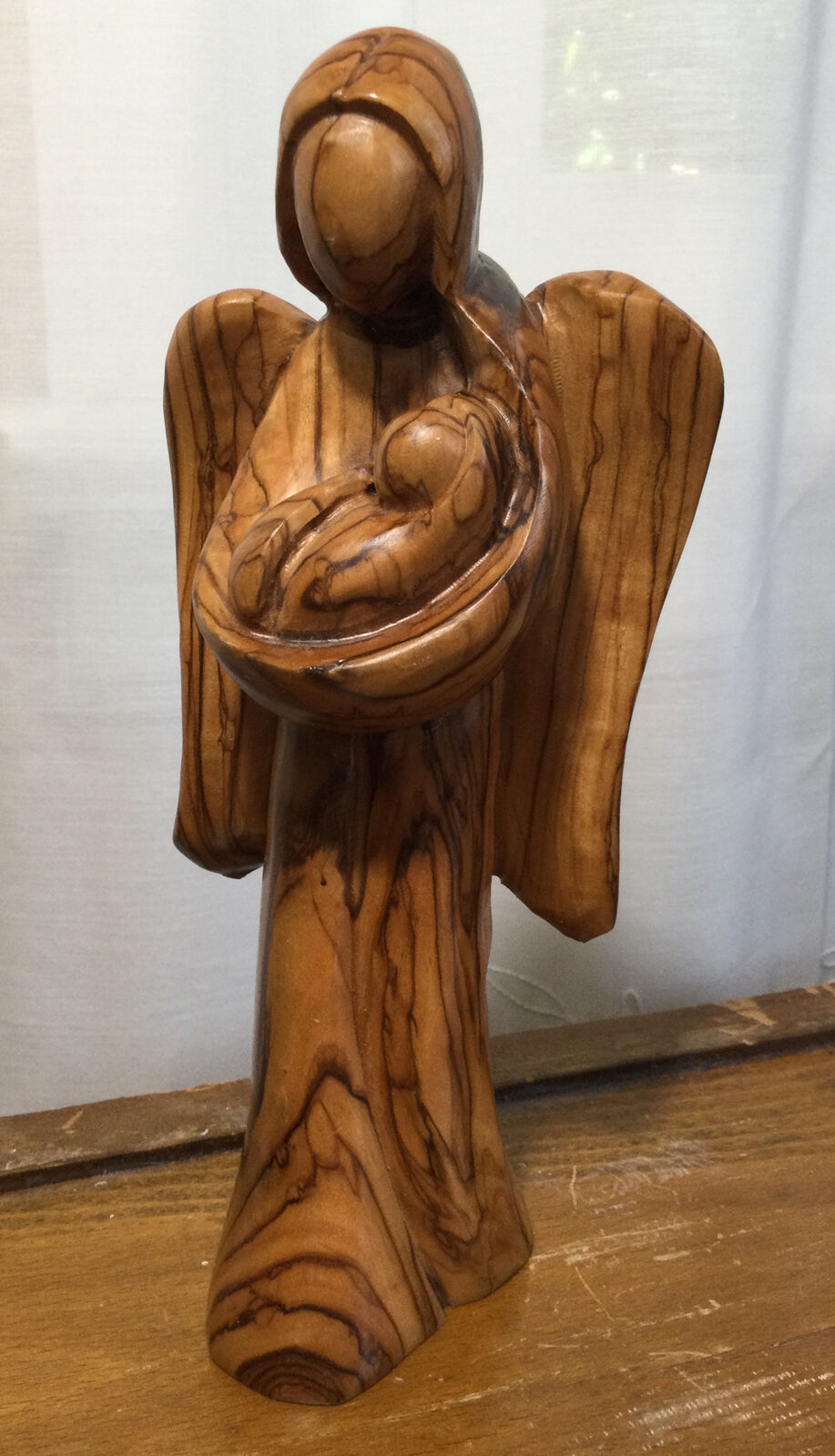 Handcarved wooden angel madonna and baby child 7 1/2” tall