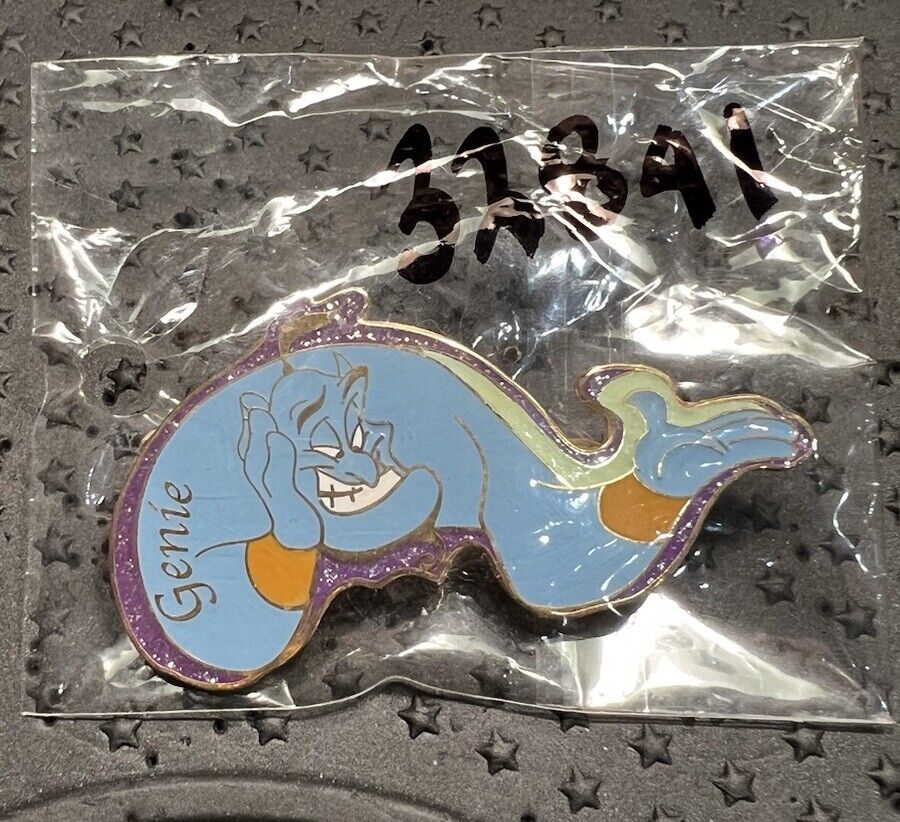 Rare Disney TDL Tokyo Disneyland Japan  MAGIC MAKERS M&P  Genie Aladdin Pin32841