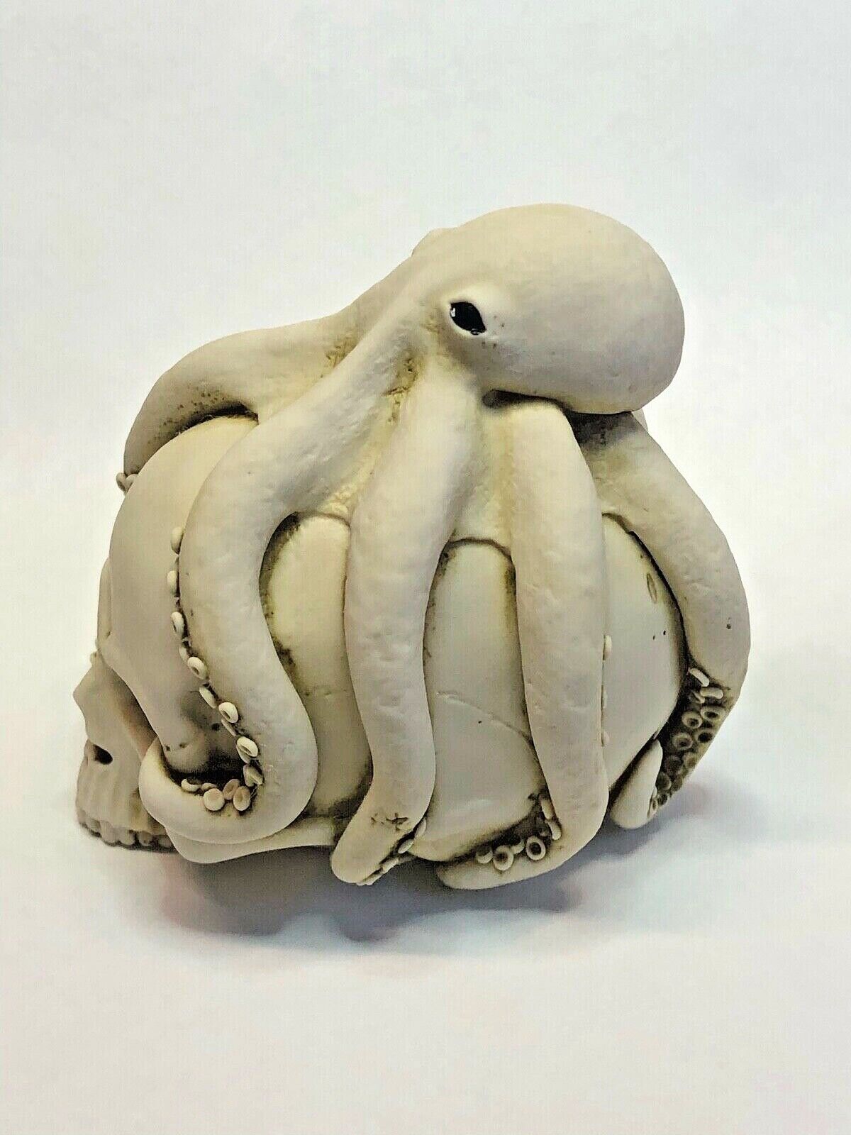 Harmony Kingdom Artist Neil Eyre Designs White Albino Ghost Octopus human Skull