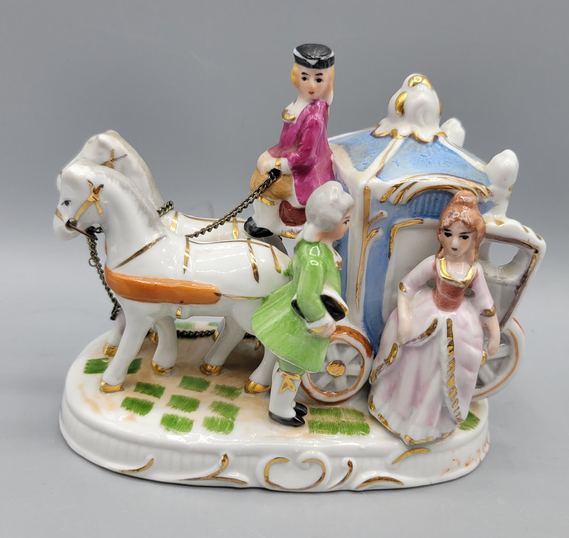 ANTIQUE GERMAN PORCELAIN FIGURINE HORSE CARRIAGE WITH PEOPLE GOLD GILT PAINTED