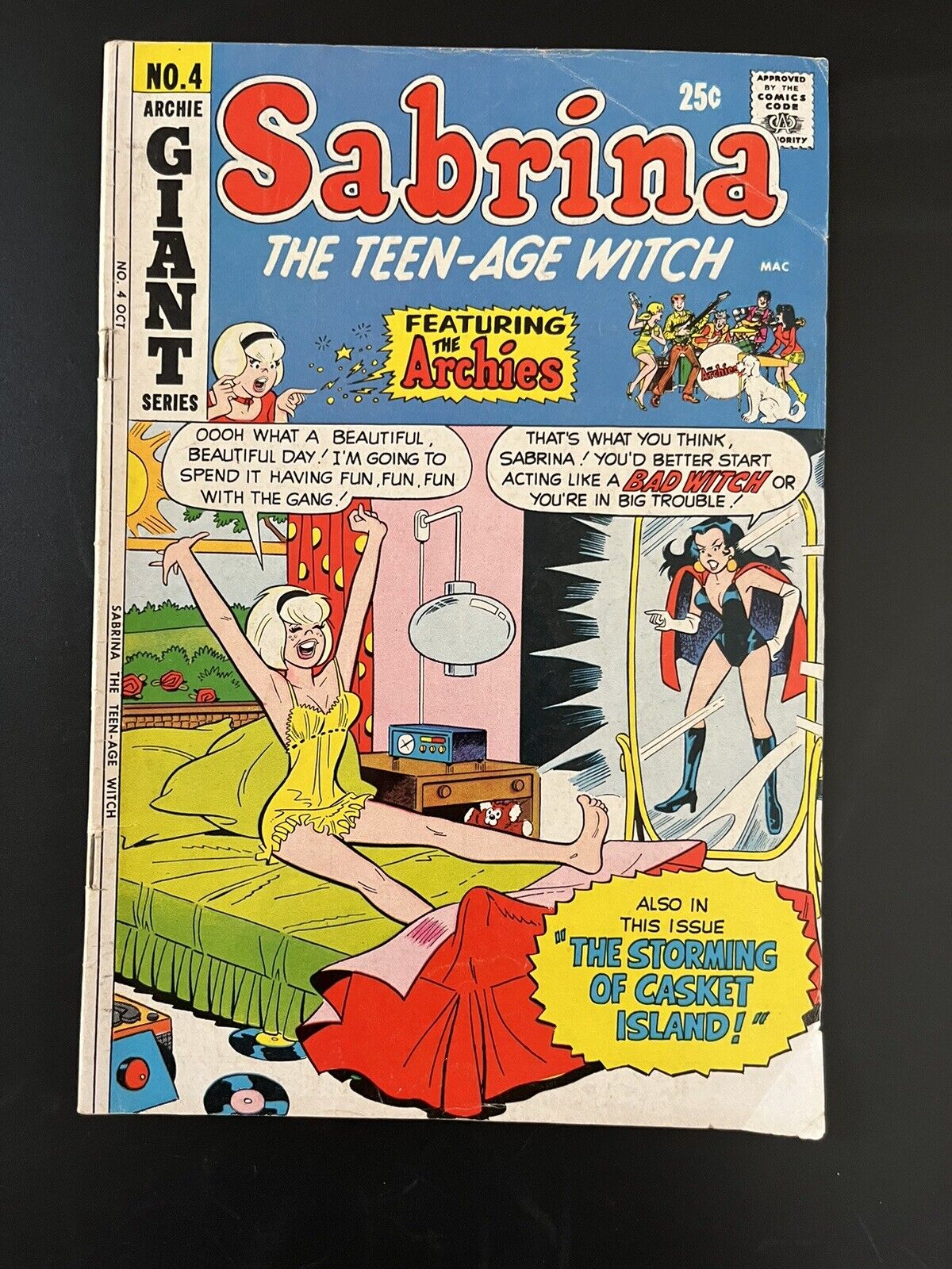 Sabrina The Teen-age Witch #4  (Oct 1971) Archie Giant Series