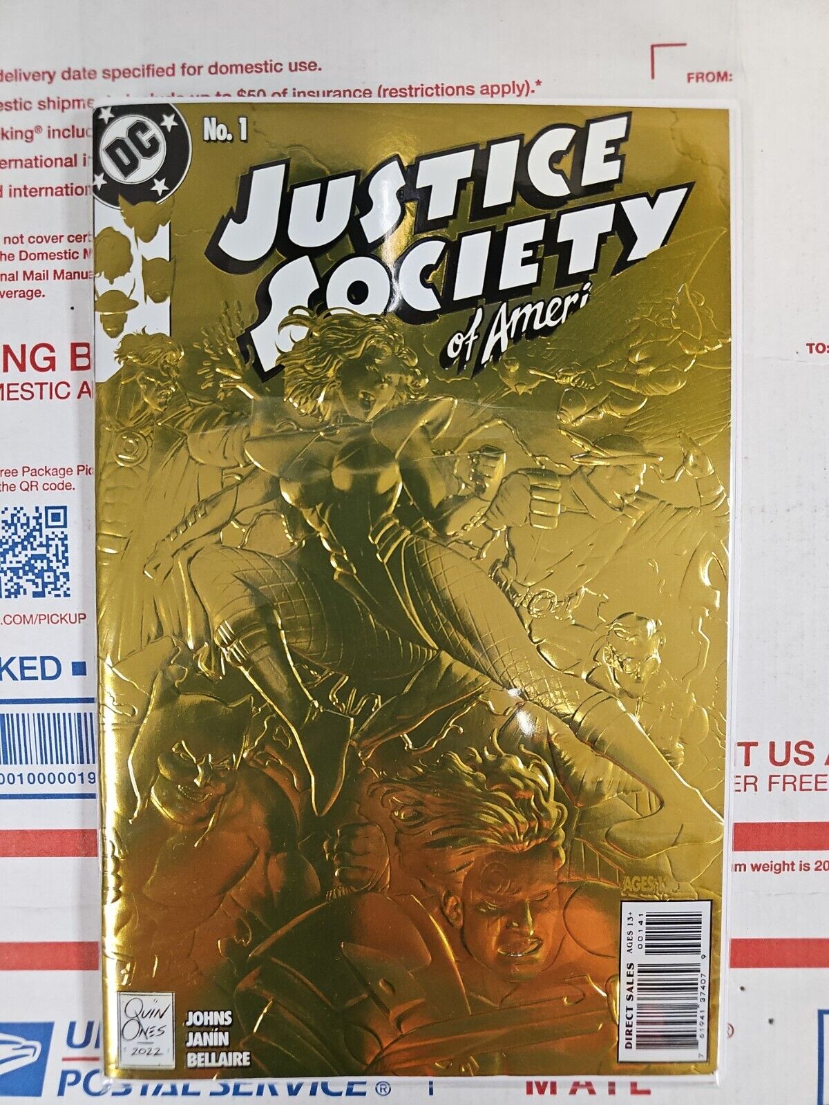 JUSTICE SOCIETY OF AMERICA #1 QUINONES FOIL EMBOSSED VARIANT NM- OR BETTER