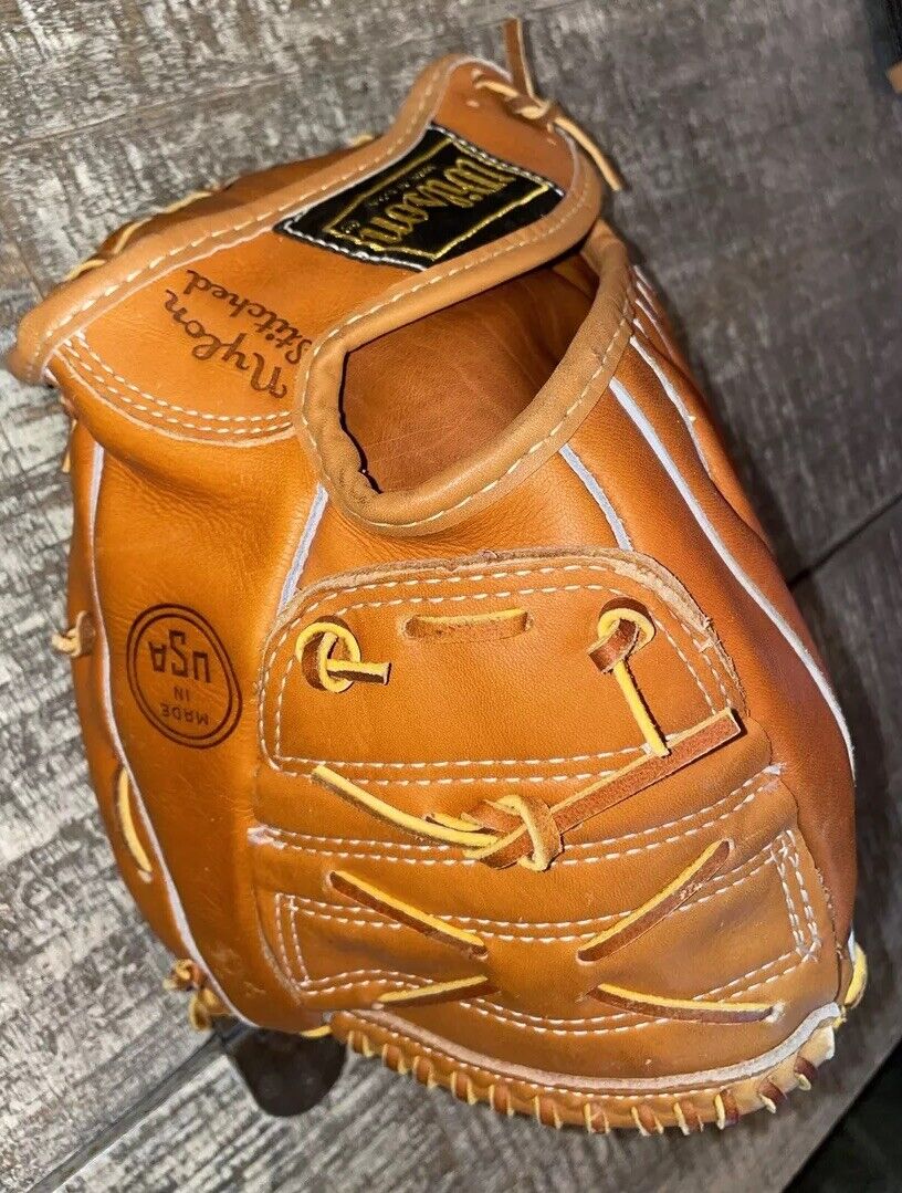 Rare Wilson A2220 Jackie Brandt Glove Mitt Baseball Grip-Tite Pat. No. 2231204