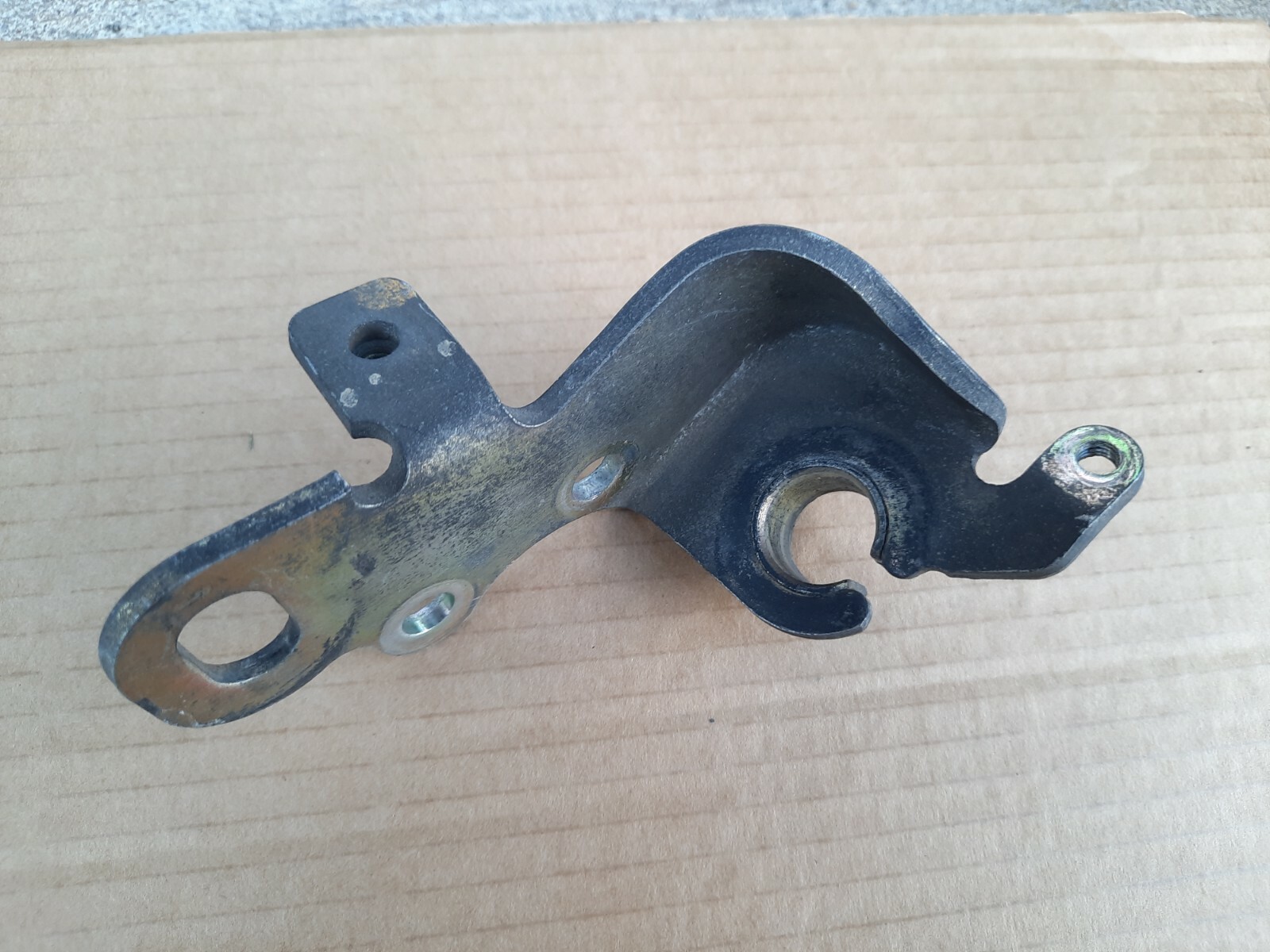 Honda Civic CRX (19881991) OEM MT Clutch Cable Stay Bracket 22871PL3