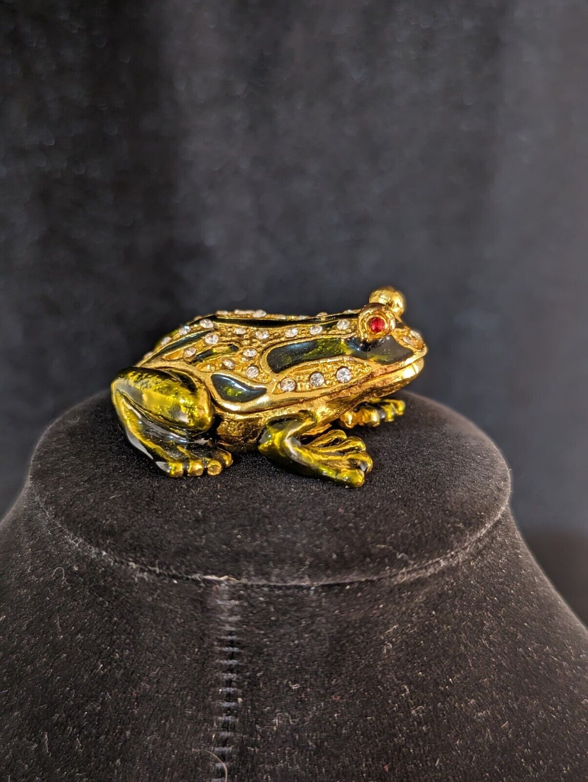 Jewel Encrusted Golden Frog Trinket / Pill Box Heavy Brass