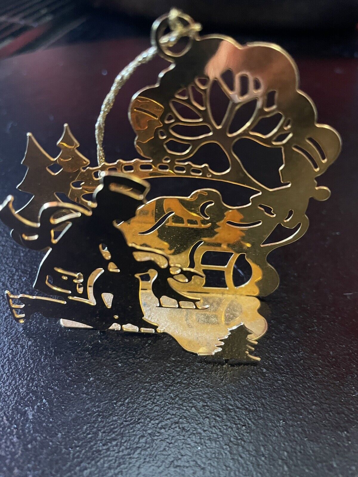 DANBURY MINT~1985 Christmas Ornament~SKATERS~Gold Platted