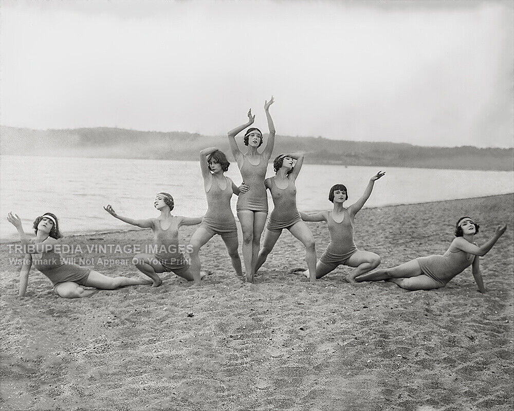 Vintage 1923 Photo Denishawn Dancers on the Beach - Martha Graham, Louise Brooks
