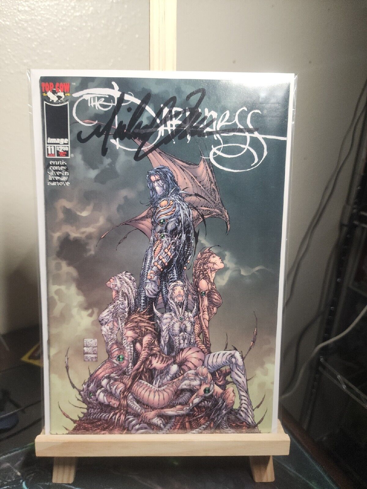 The Darkness #11 Signed By Michael Turner.