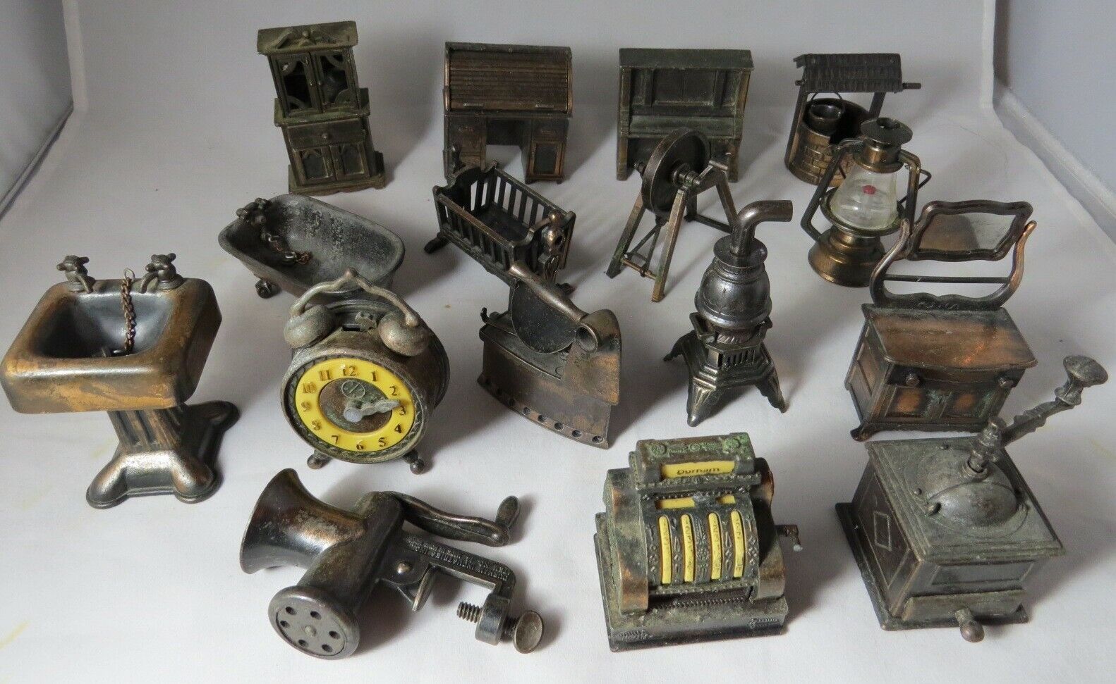 Lot 16 Vintage DURHAM INDUSTRIES Metal MINIATURES and DOLLHOUSE FURNITURE 1970s 
