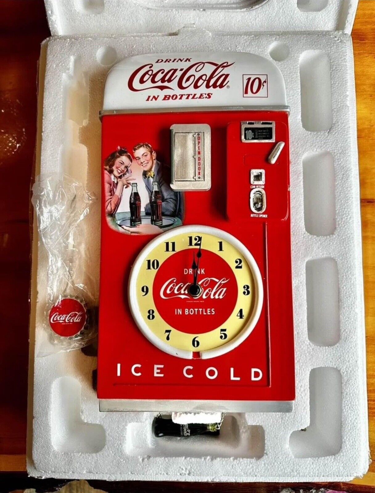 Coca Cola Vending Machine Wall Clock NIB Bradford Exchange Limited Edition #3428
