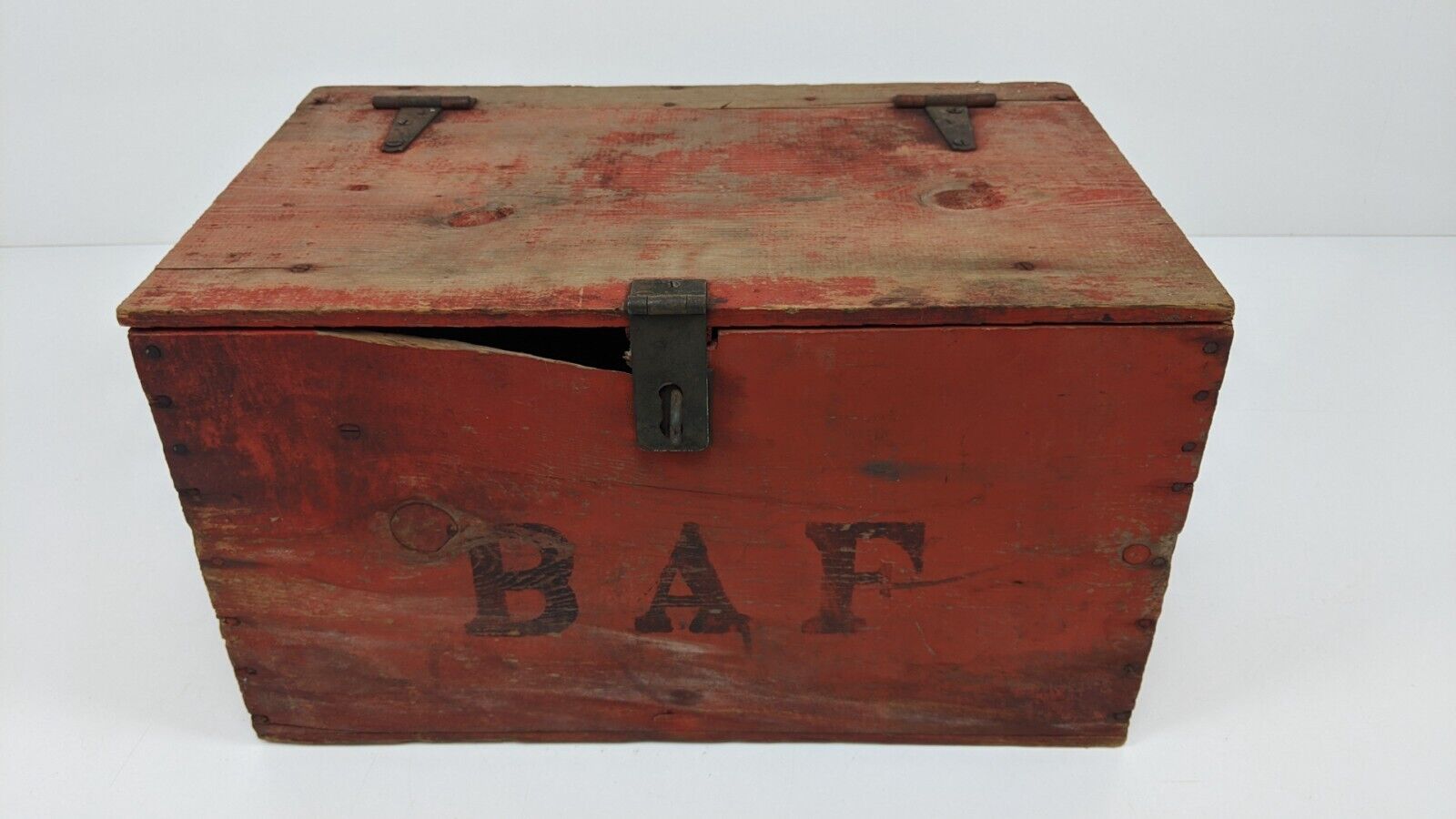 Vintage BAF Wooden Crate Box Milk Drinks Seeds Cow Diary Bottles Hinged 19x12x11