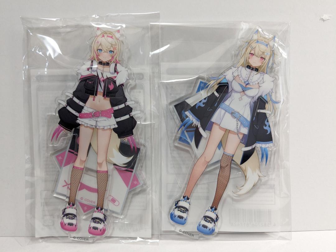 Official Hololive English Advent FUWAMOCO Debut Celebration Acrylic Stand Set.