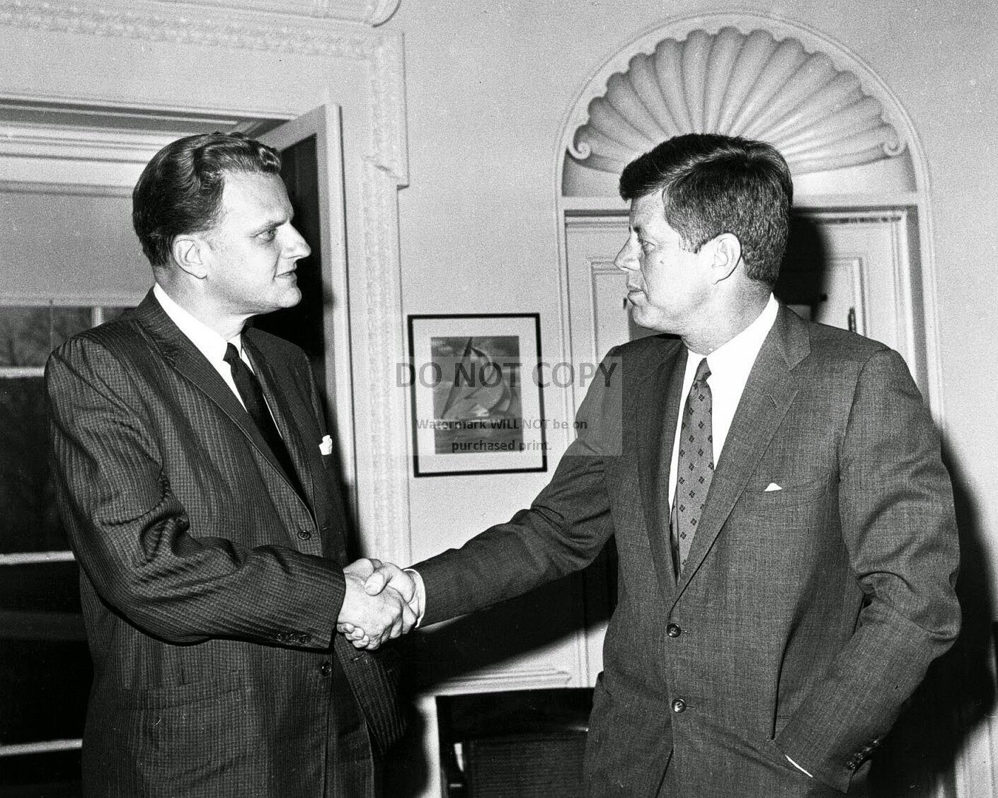 PRESIDENT JOHN F. KENNEDY WITH BILLY GRAHAM - 8X10 PHOTO (AZ429)