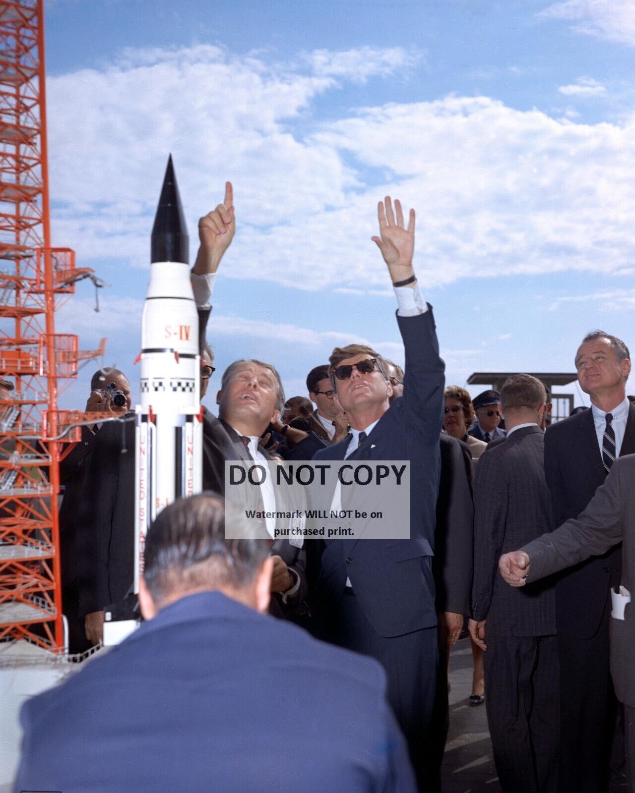 JOHN F. KENNEDY & WERNHER VON BRAUN NOVEMBER 16, 1963 - 8X10 NASA PHOTO (EP-329)
