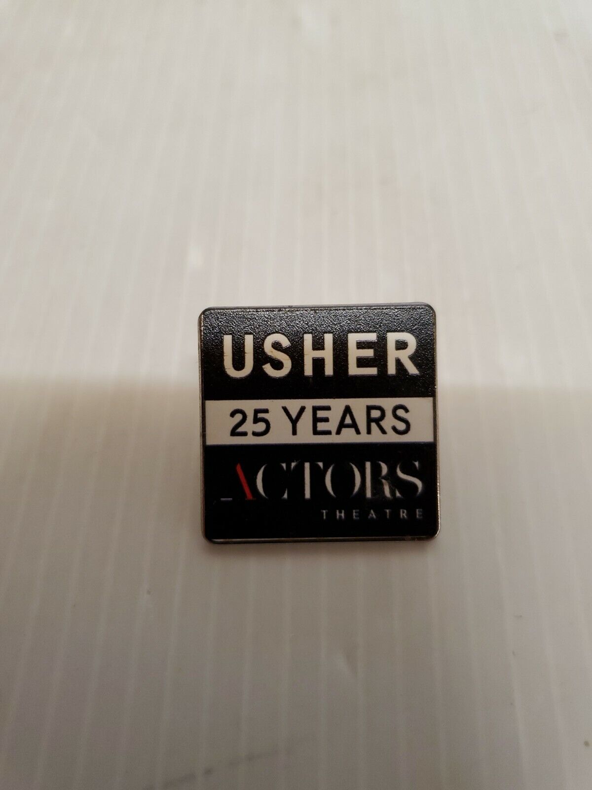 Actors Theater Usher 25 Year Pin Pre-owned