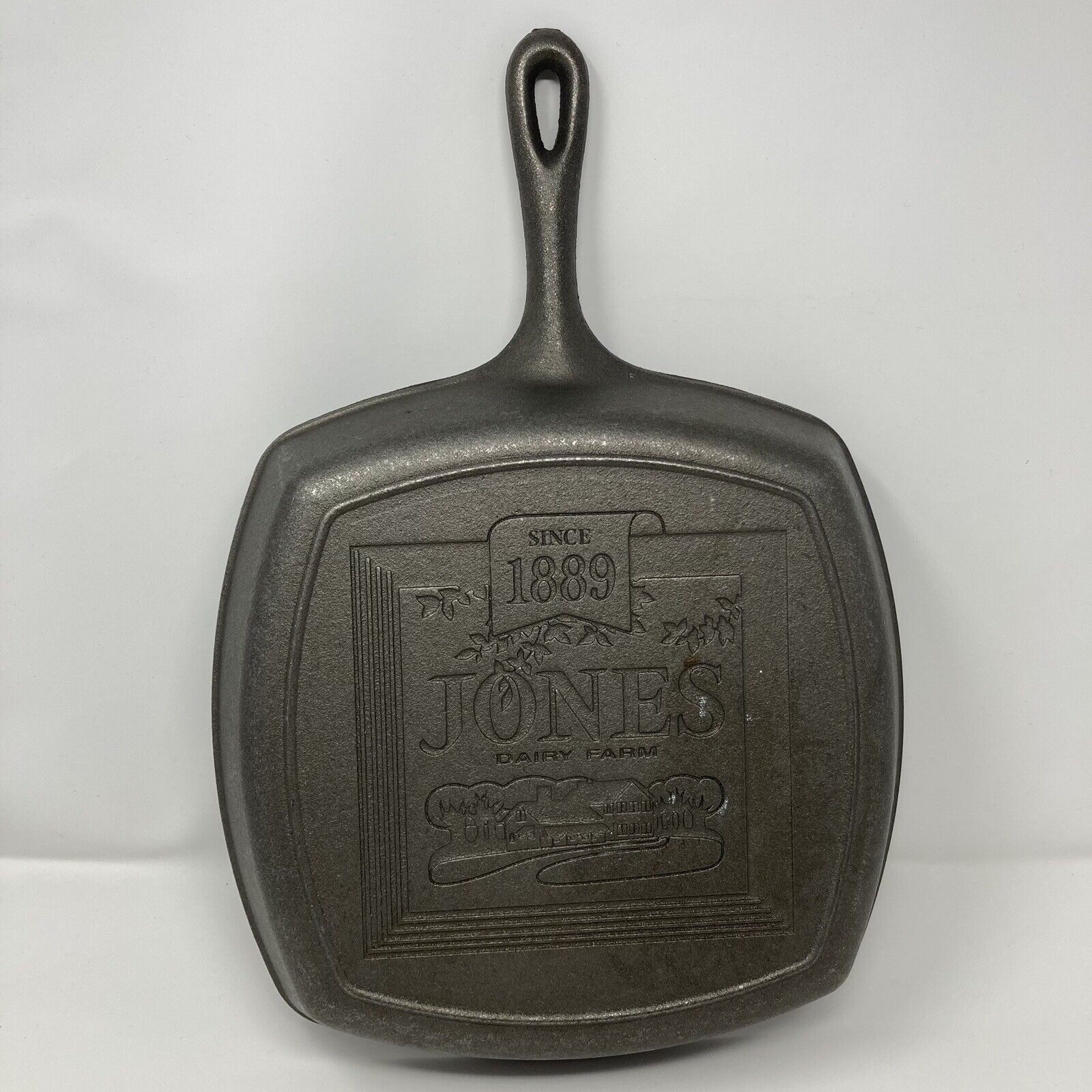 RARE Vintage Cast Iron Skillet Pan Commemorative Jones Dairy Farm 10 1/2\
