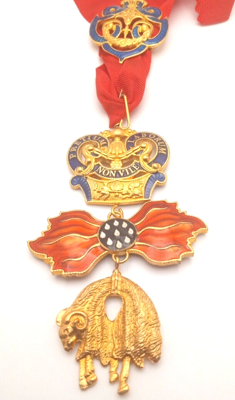 Order of the Golden Fleece Medal High Quality Replica plus Box
