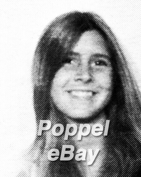 CARRIE FISHER IN SAM SIMON\'S VERY OWN COPY Beverly Hills High School Yearbook
