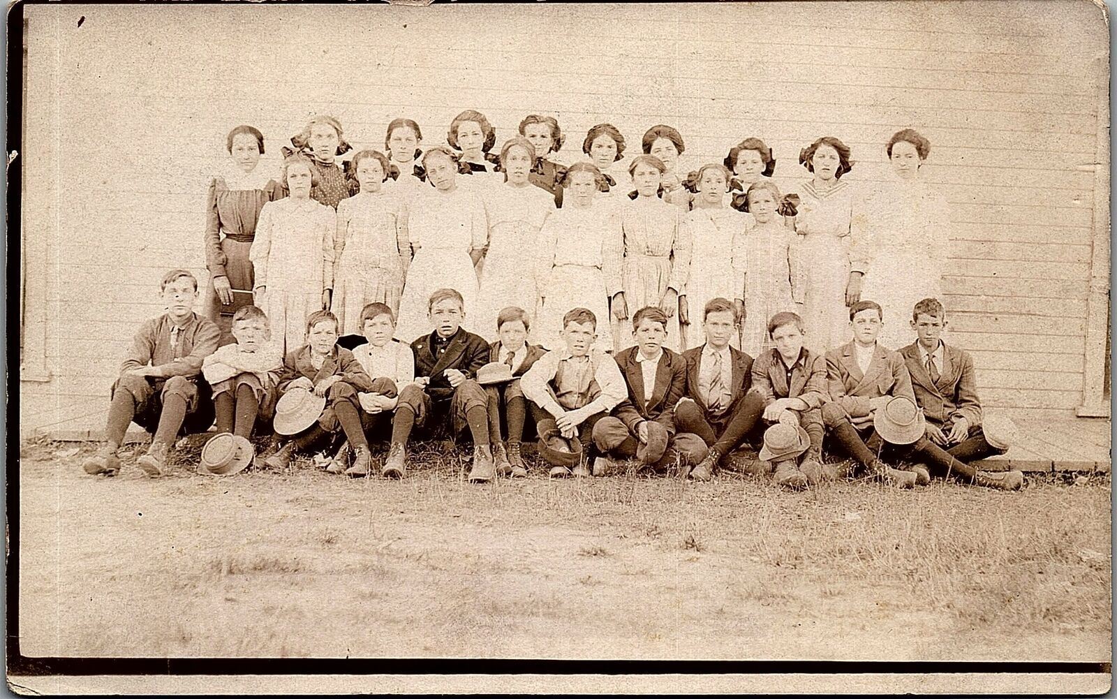 1911 FALLS CREEK PENNSYLVANIA SCHOOL CLASS PHOTO ORIGINAL RPPC POSTCARD 36-201
