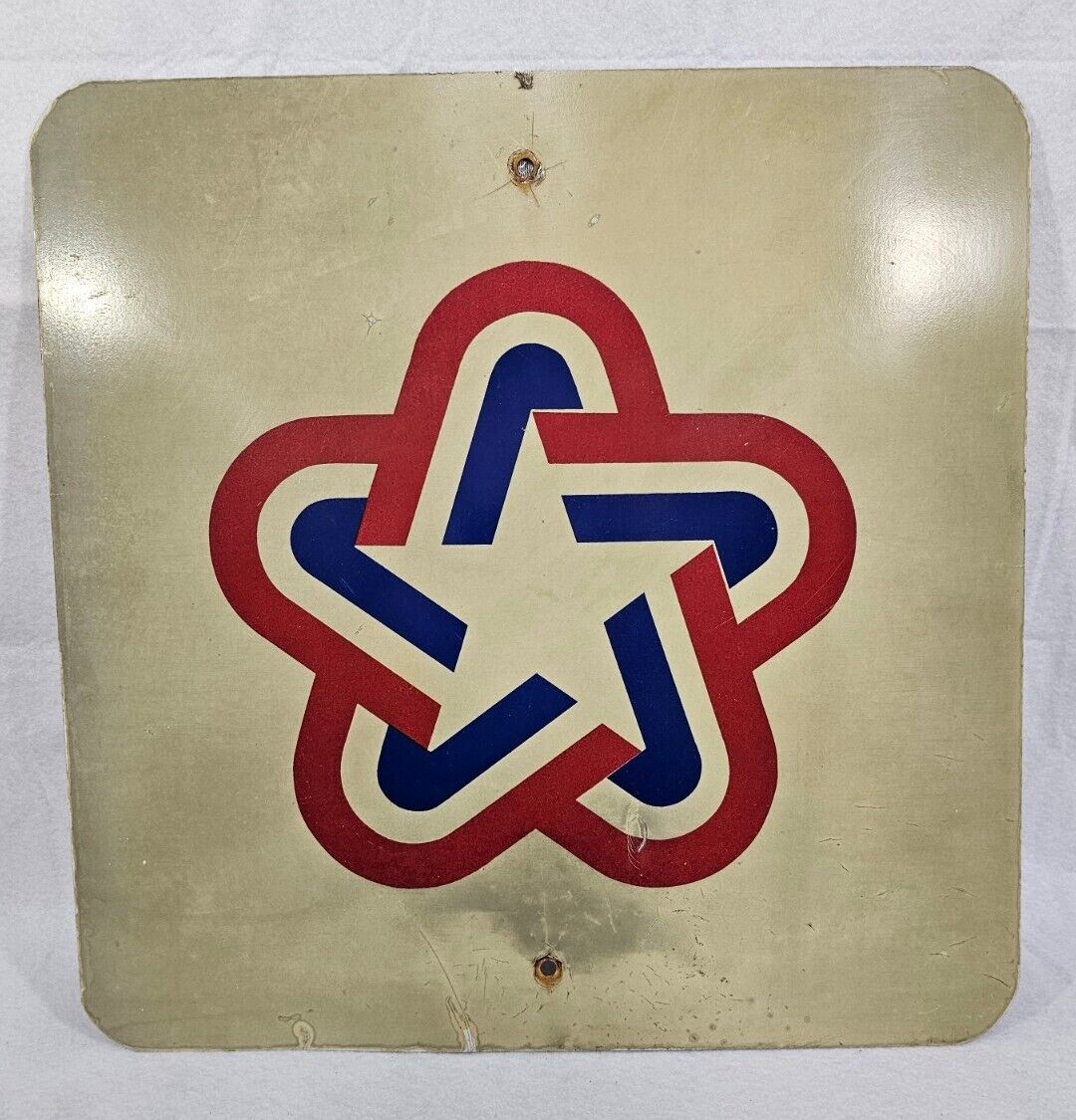 Vintage 1976 Bicentennial Revolution Star America USA Street Metal Sign 18\