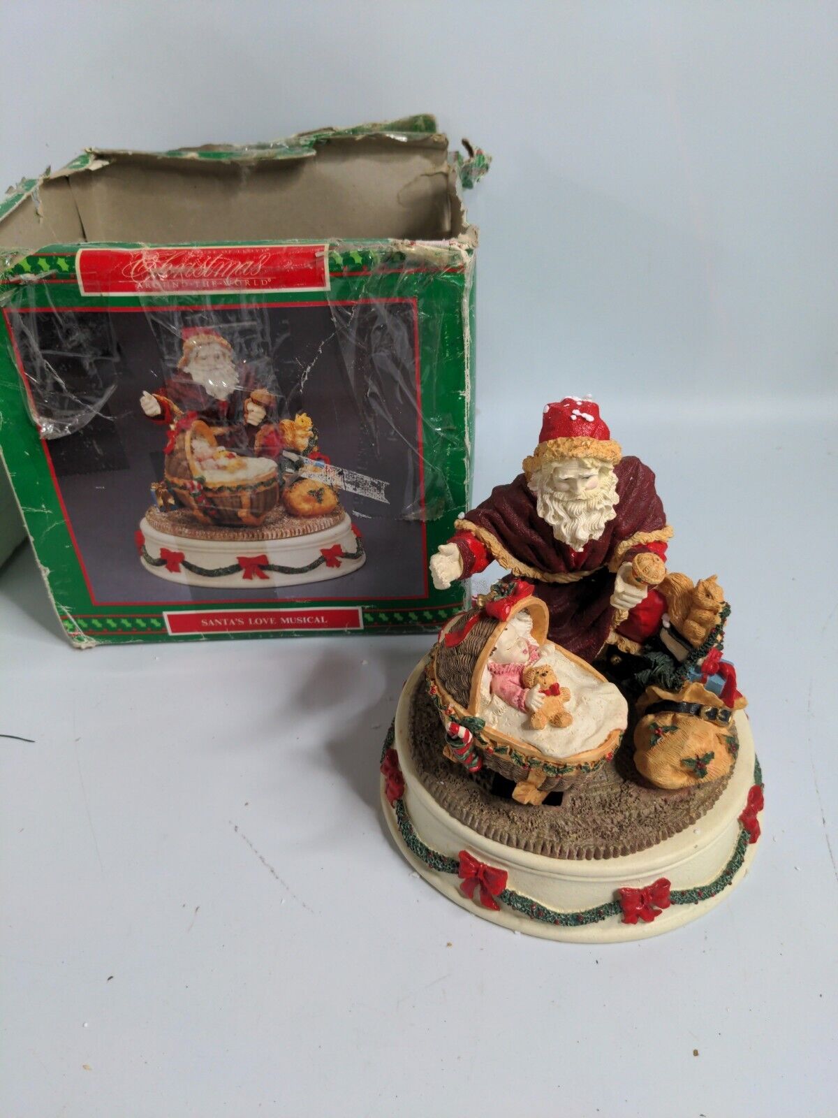 Vintage House of Lloyd Christmas Around the World Santa's Love Musical Very Rare