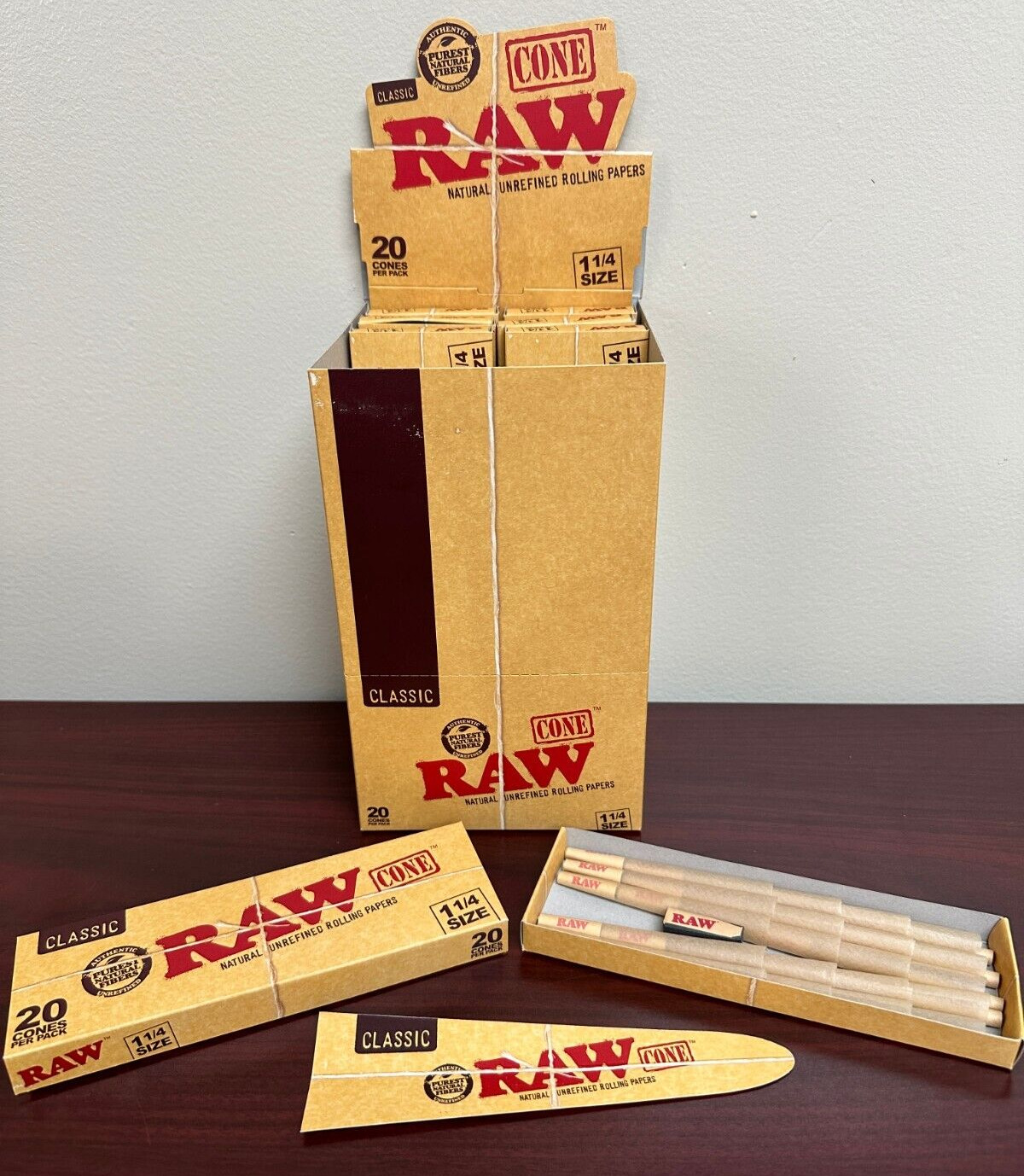 RAW Classic 1 1/4 -12 Packs of 20 Pack Cones-240 Total Cones-Full Box