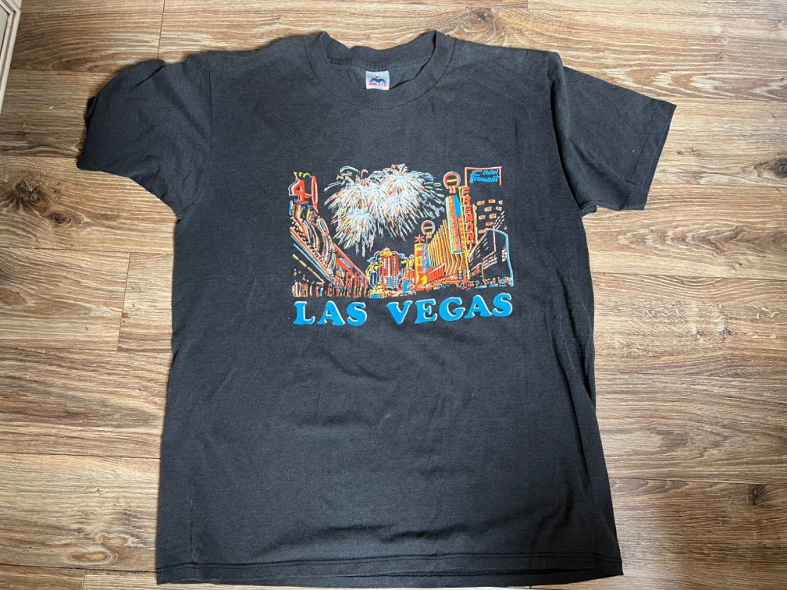 Scarce VTG 1970\'s Las Vegas Strip T Shirt Single Stitch Size Thin Cotton SIZE XL
