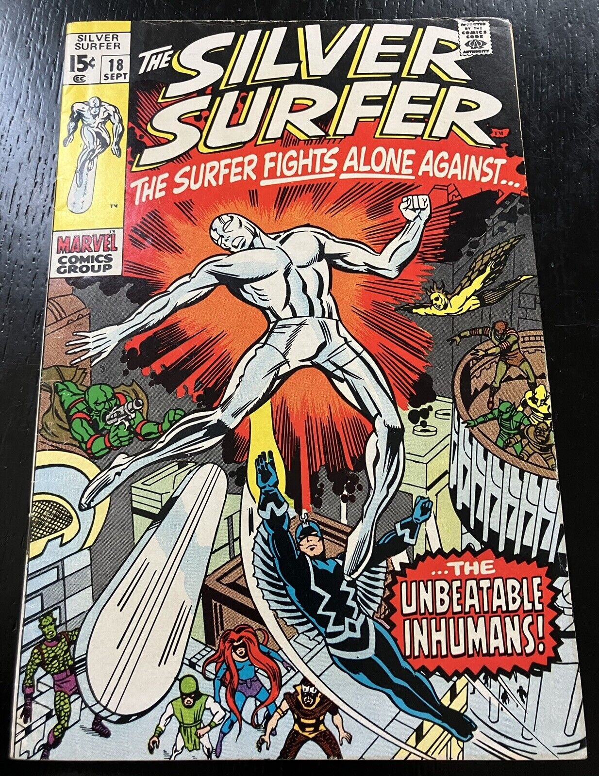 Silver Surfer #18 | Marvel 1970 | Surfer vs. Inhumans | Final Issue | VG/FN