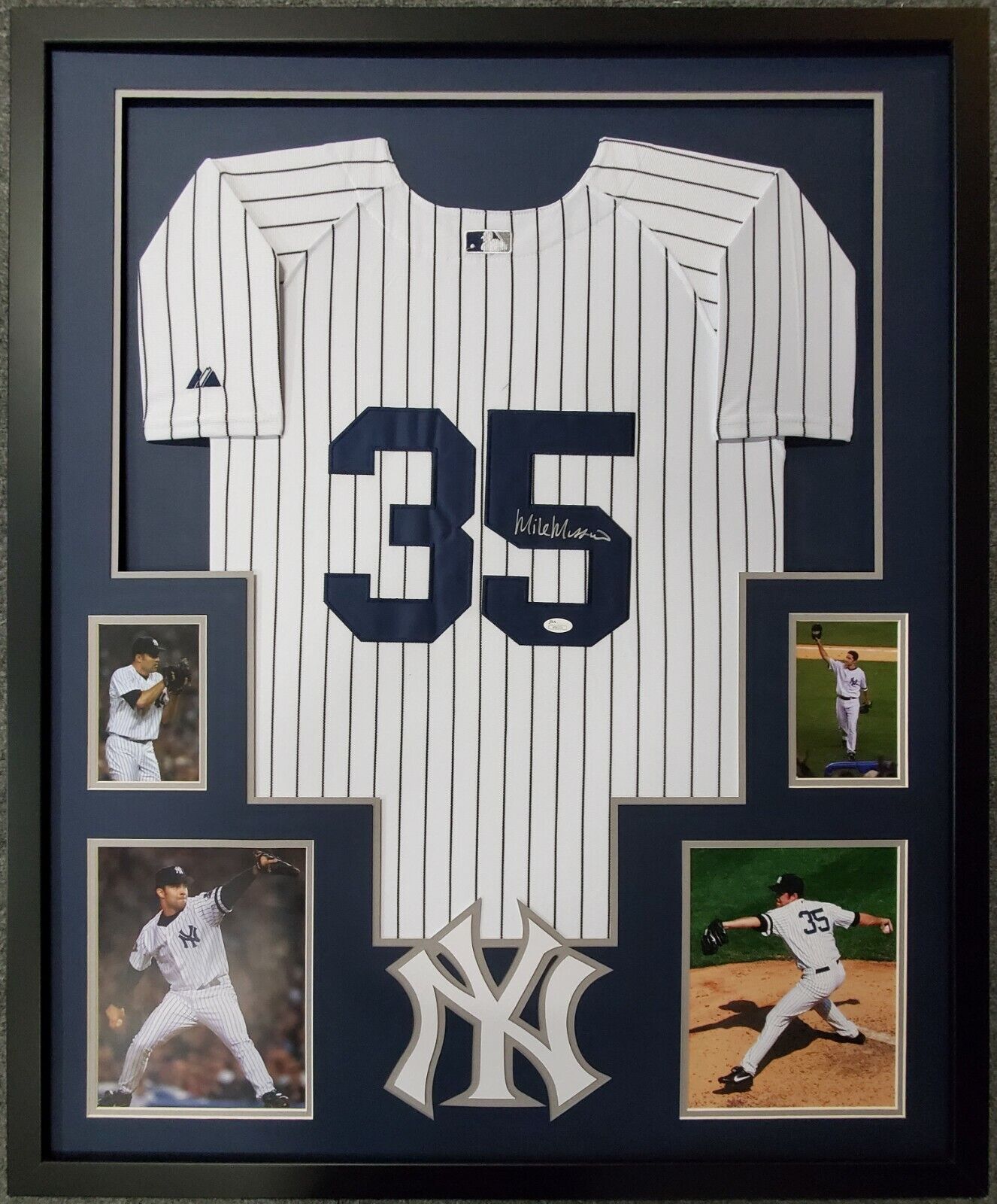 FRAMED NEW YORK YANKEES MIKE MUSSINA AUTOGRAPHED SIGNED JERSEY JSA COA