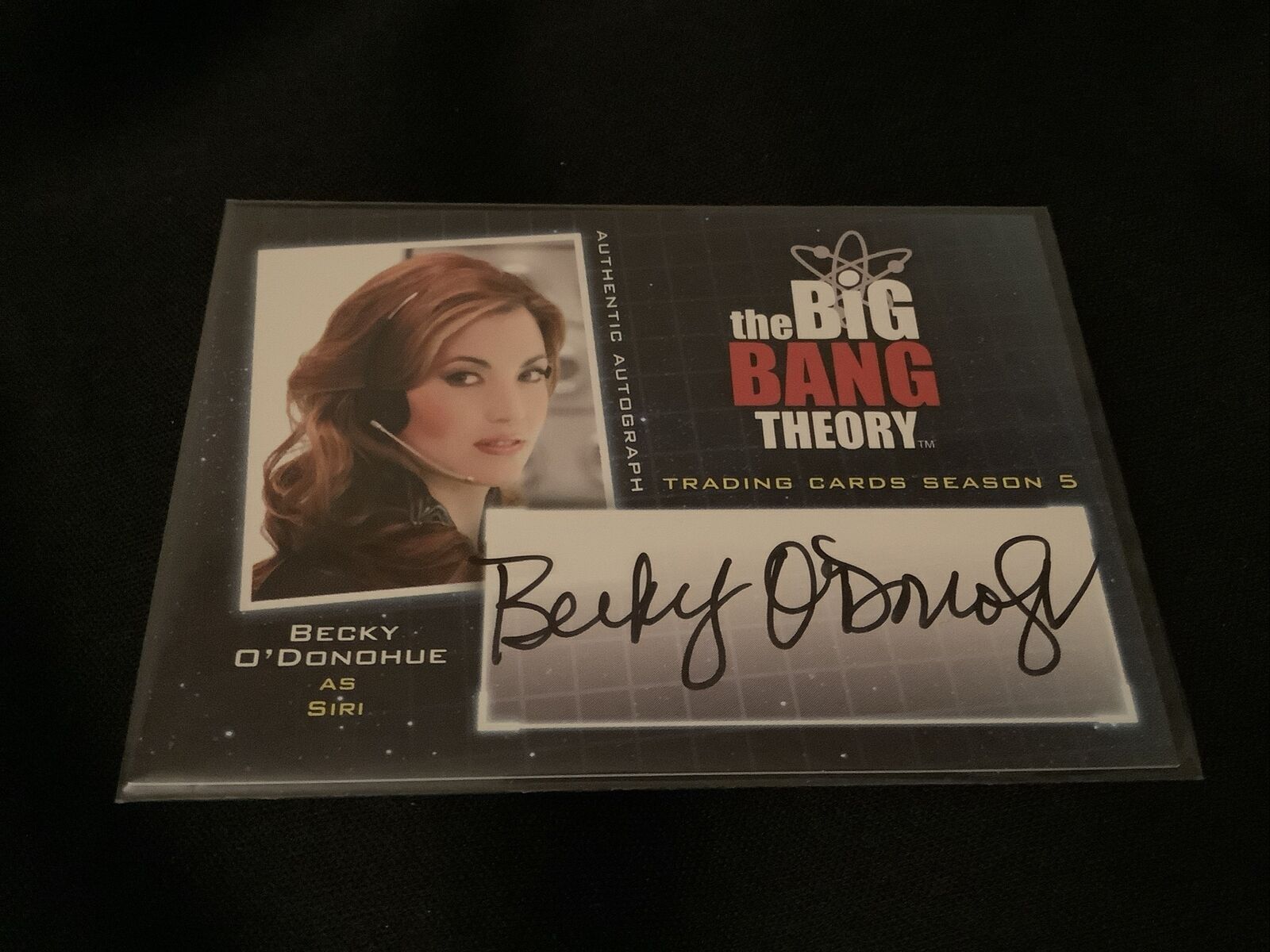 Becky O’Donohue As Siri 2013 Big Bang Theory Season 5 Signed Autograph Card A9