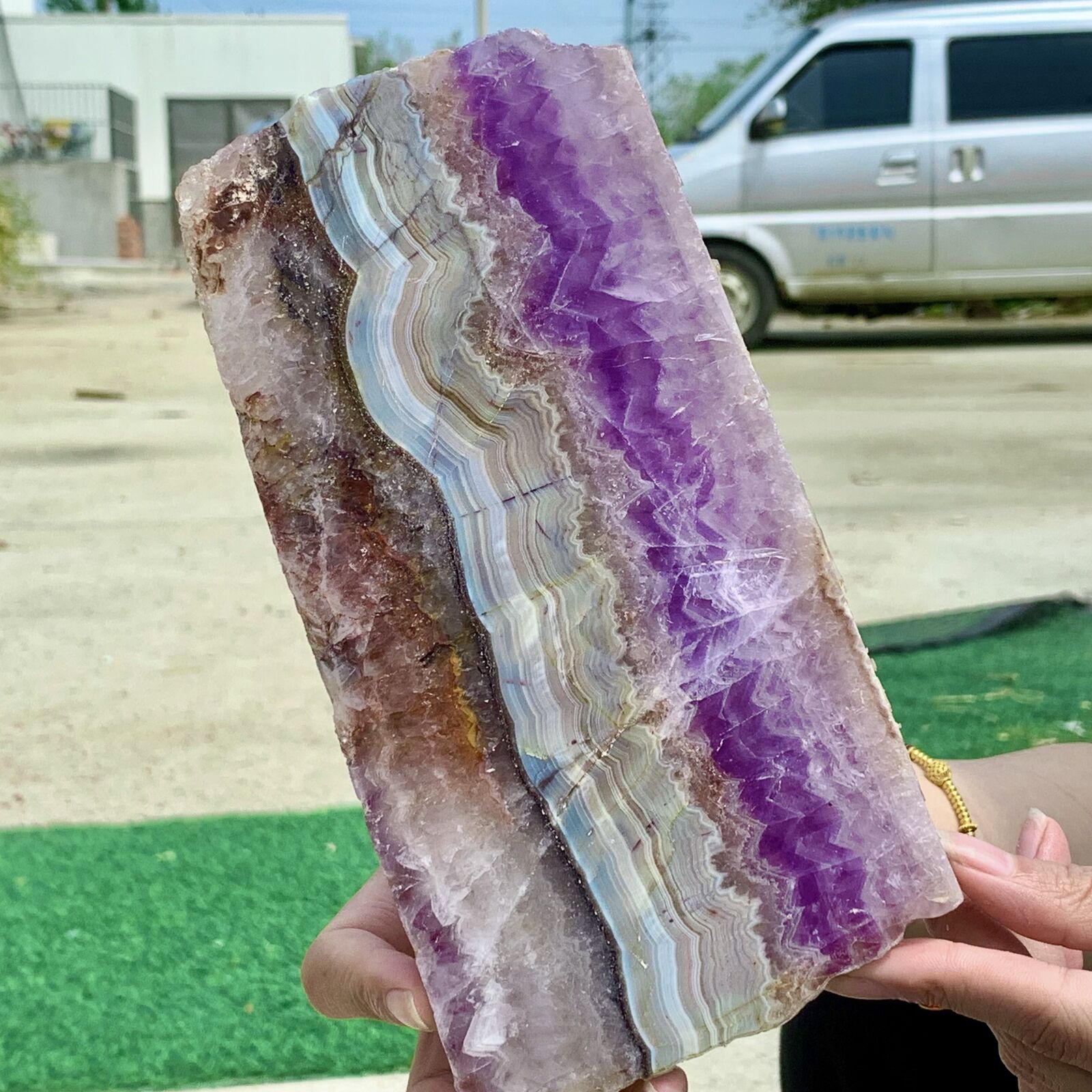 1.54LB Natural and beautiful dreamy amethyst rough stone specimen