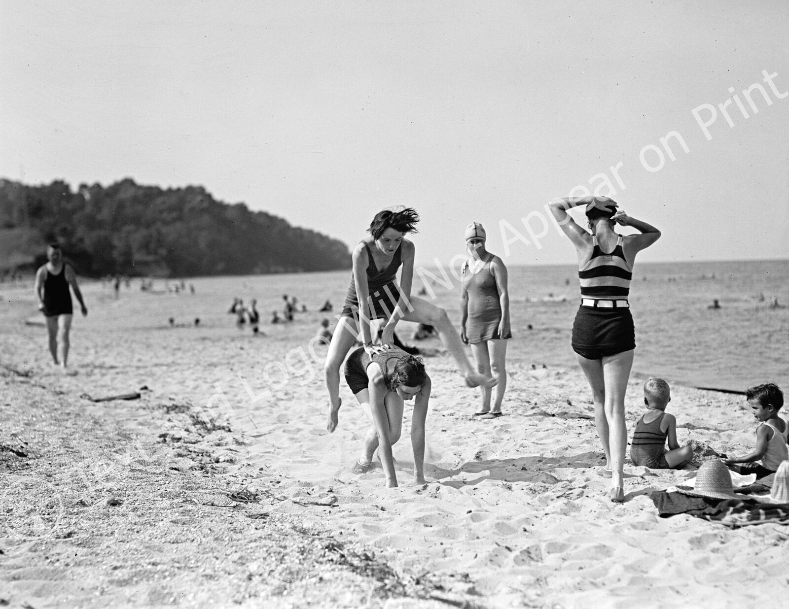 1927 Bathing Beauties Playing at Plum Point Vintage Old Photo 8.5\