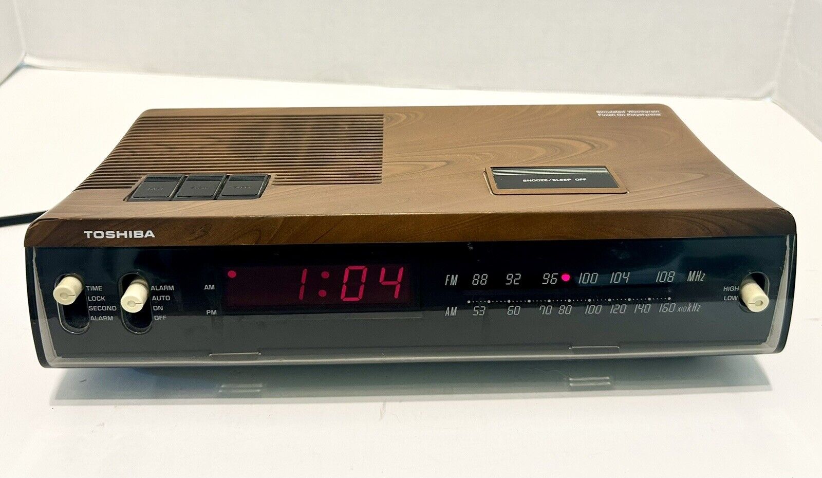 Toshiba Alarm Clock Radio Vintage Wood Grain Model RC-7180F Tested 