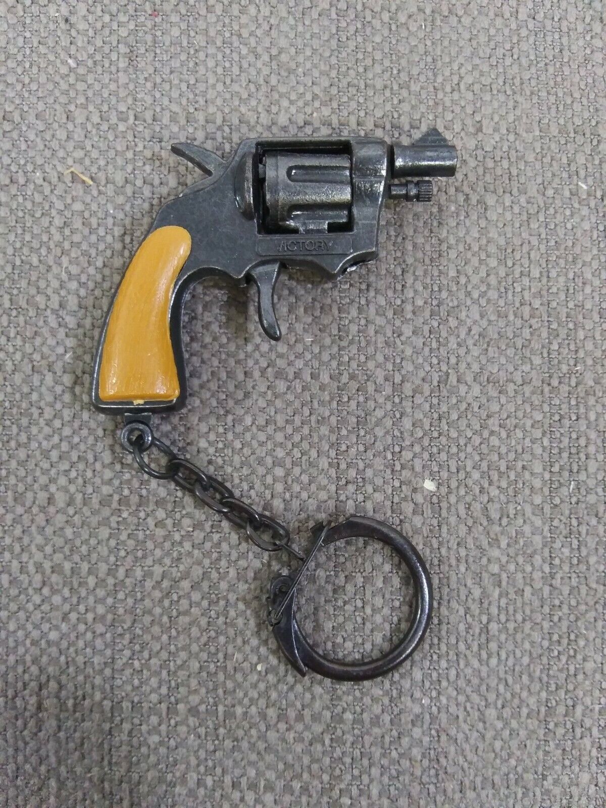 Vintage Key Chain Miniature Die-Cast Pistol victory single barrel 881 revolver 