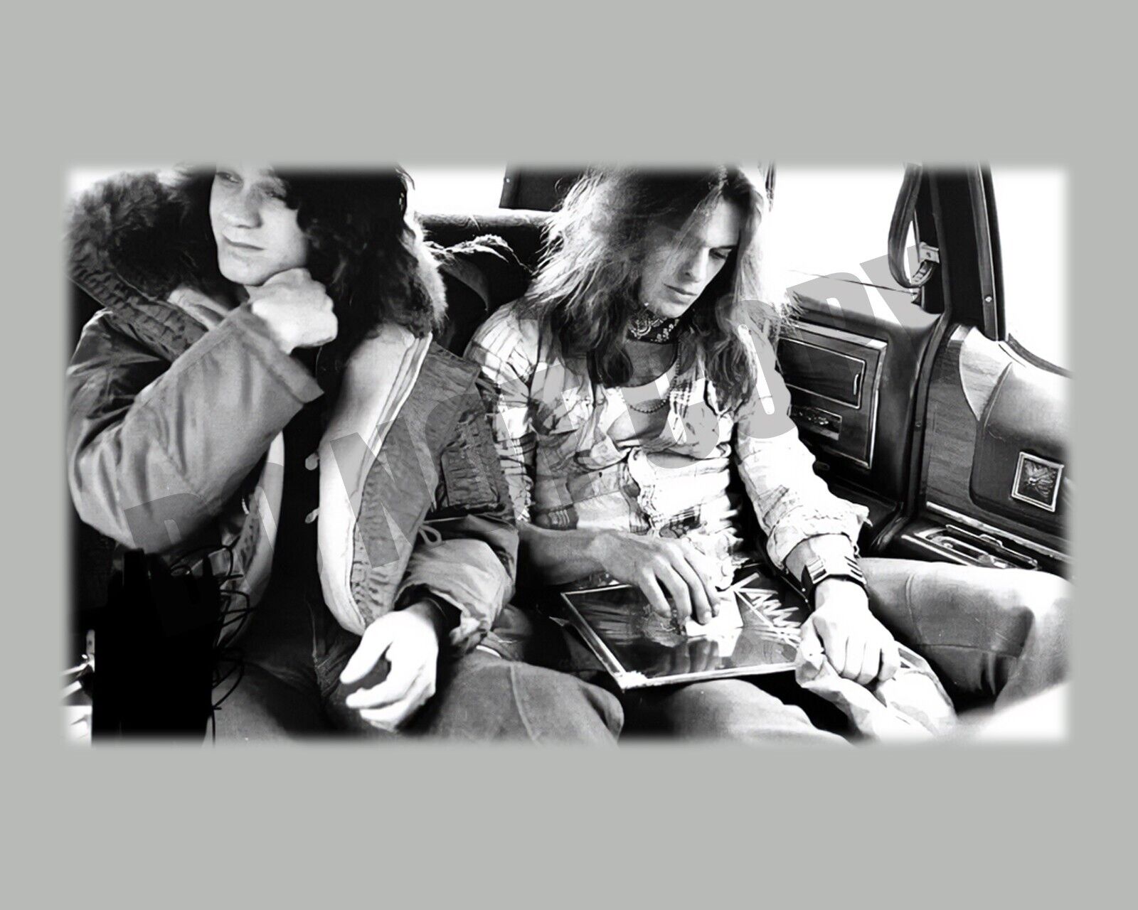 Eddie Van Halen David Lee Roth Riding In The Back Of Limo 8x10 Photo