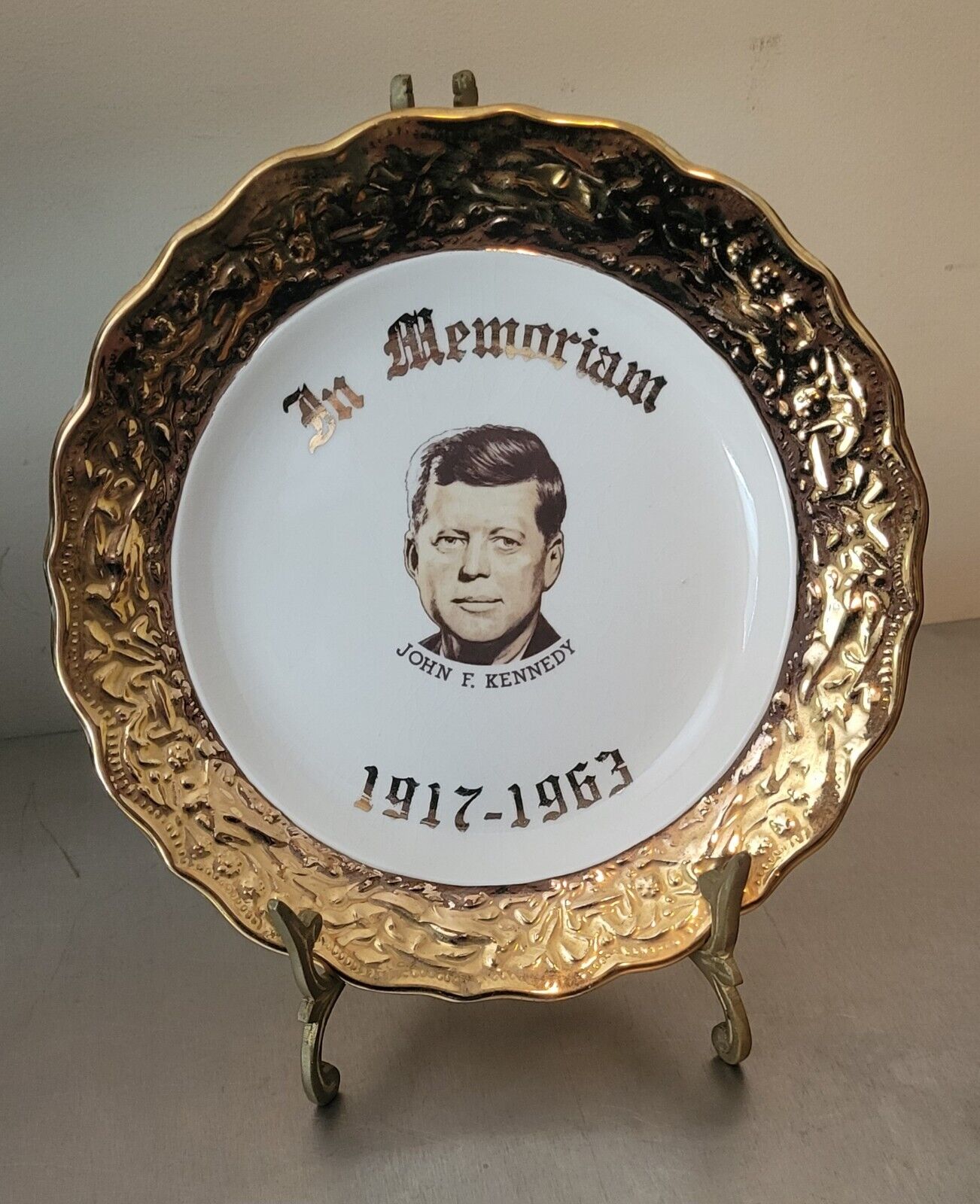 Vintage, In Memoriam President John F. Kennedy 1917-1963 Gold Trim Plate 7”