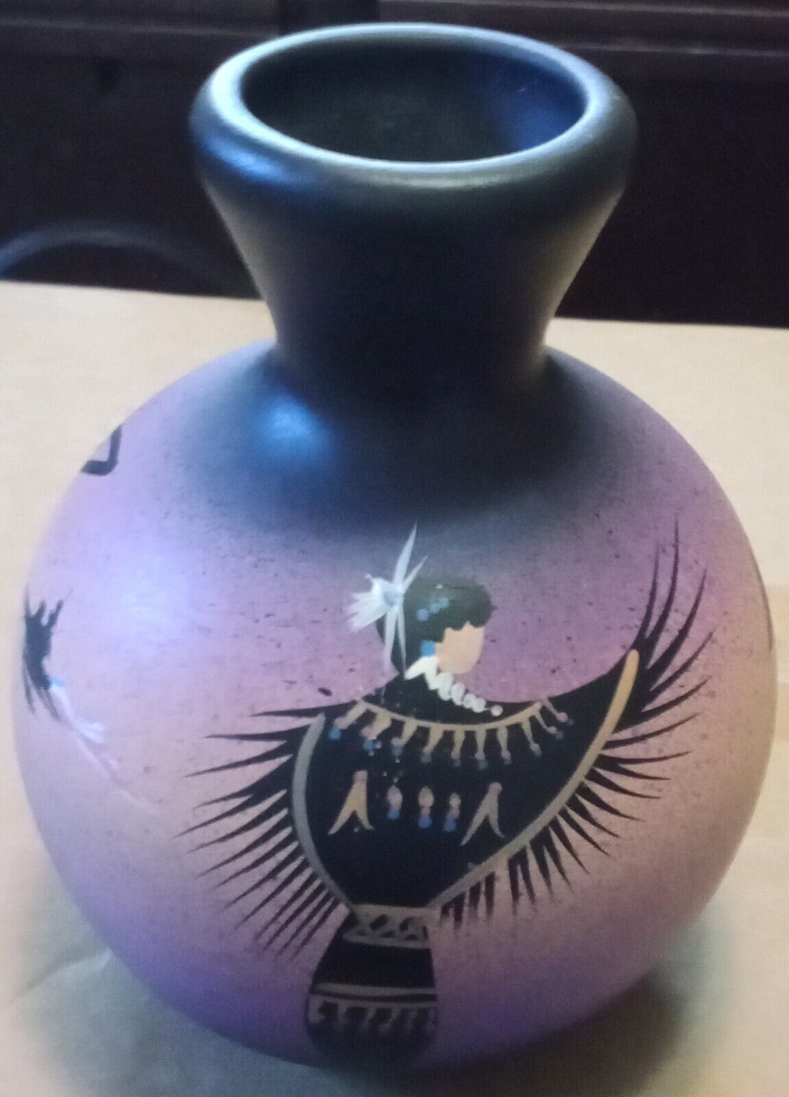 Native American Indian Navajo Vase Hand Painted Signed By Artist